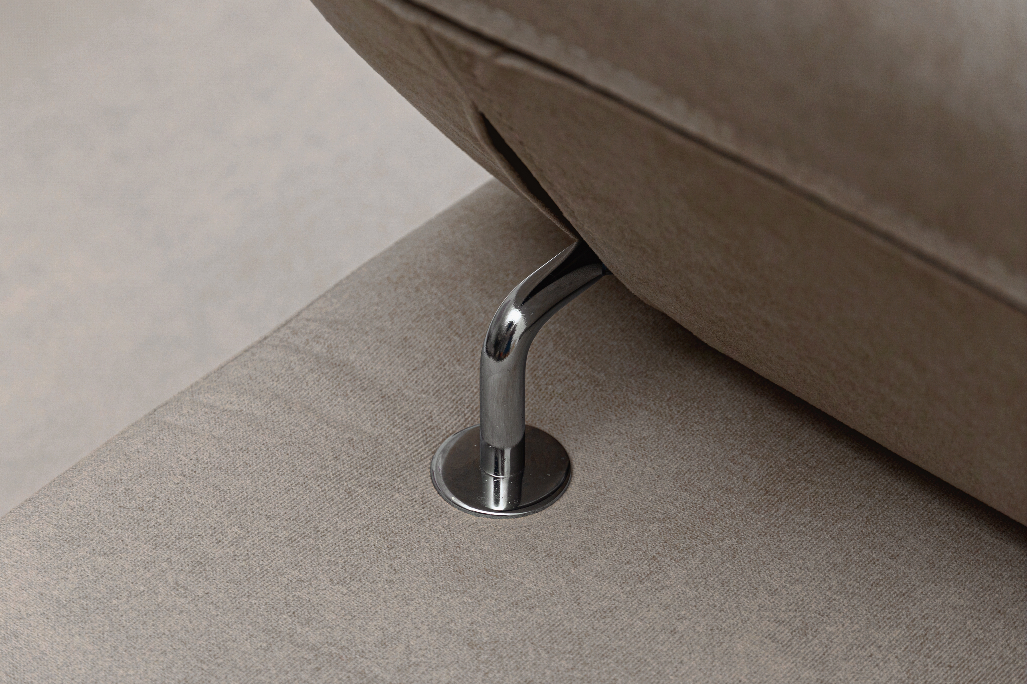 Rohová sedacia súprava Monrose L s funkciou spánku pravá strana - béžový zamat ľahkočistiaci Zetta 291 Rohová sedacia súprava Monrose L s funkciou spánku pravá strana - béžový zamat ľahkočistiaci Zetta 291