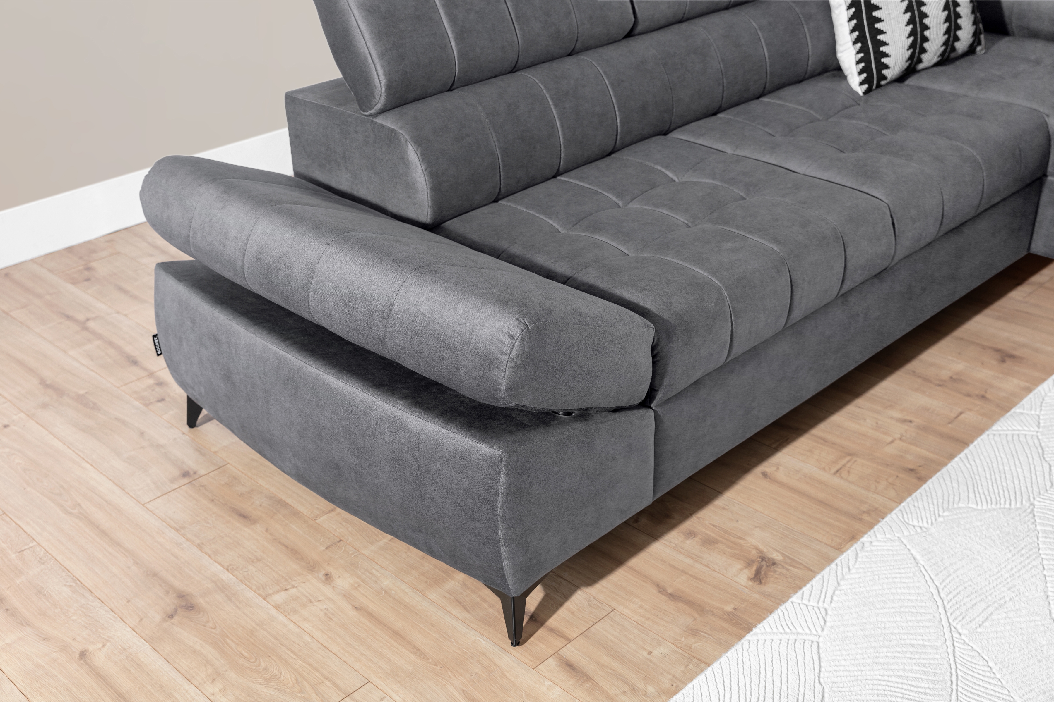 Rohová sedacia súprava Valoris L pravá s funkciou spania - sivý ľahkočistiaci zamat Cloud 82 Rohová sedacia súprava pravá strana Valoris L s funkciou spania - šedý zamat ľahkočistiaci Cloud 82