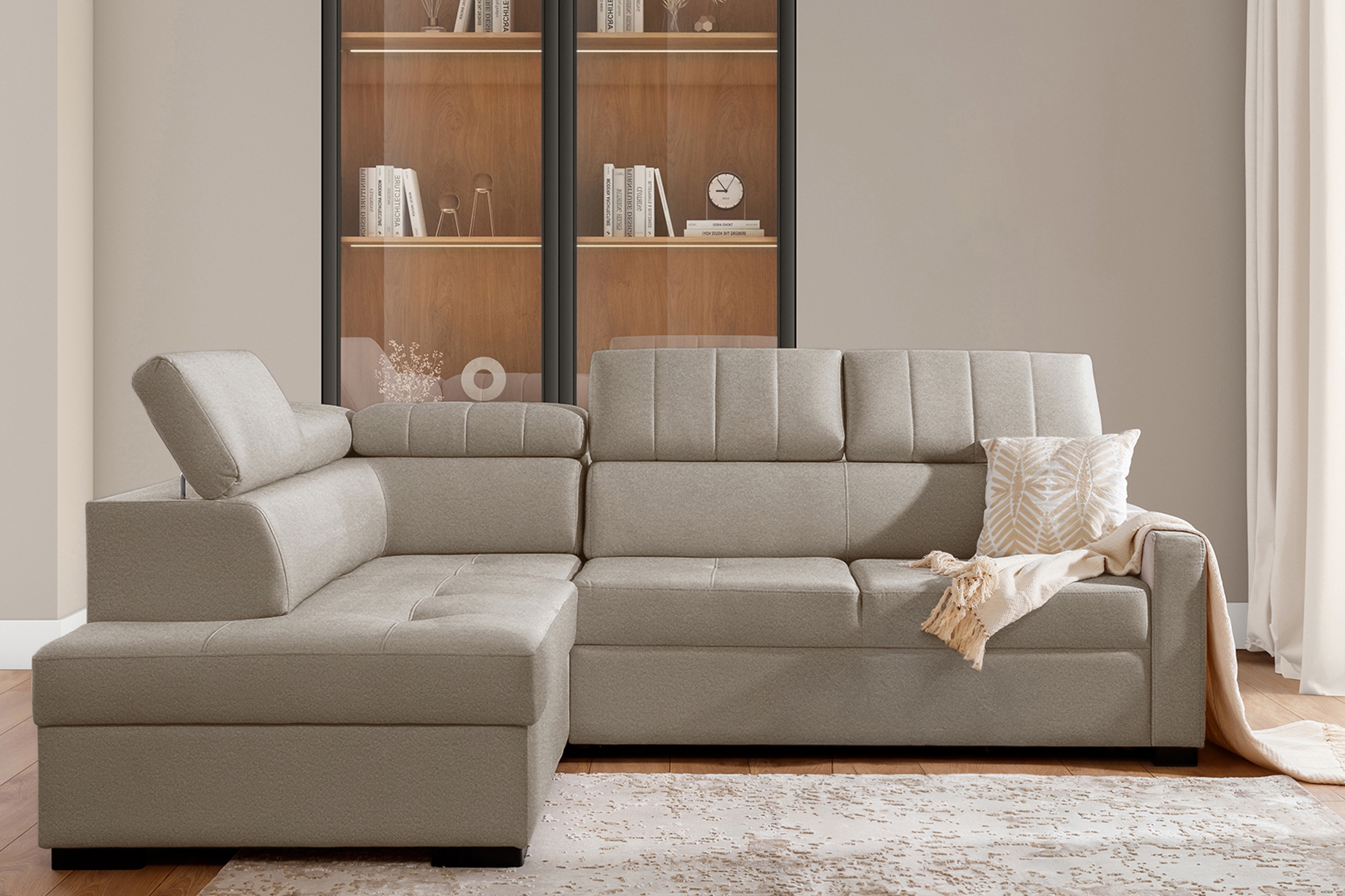 Rozkládací rohová sedací souprava Taremo L levá – krémová Ado 1601 Halva Rohová sedací souprava Taremo L rozkládací levá - kremowa plecionka Ado 1601 Halva