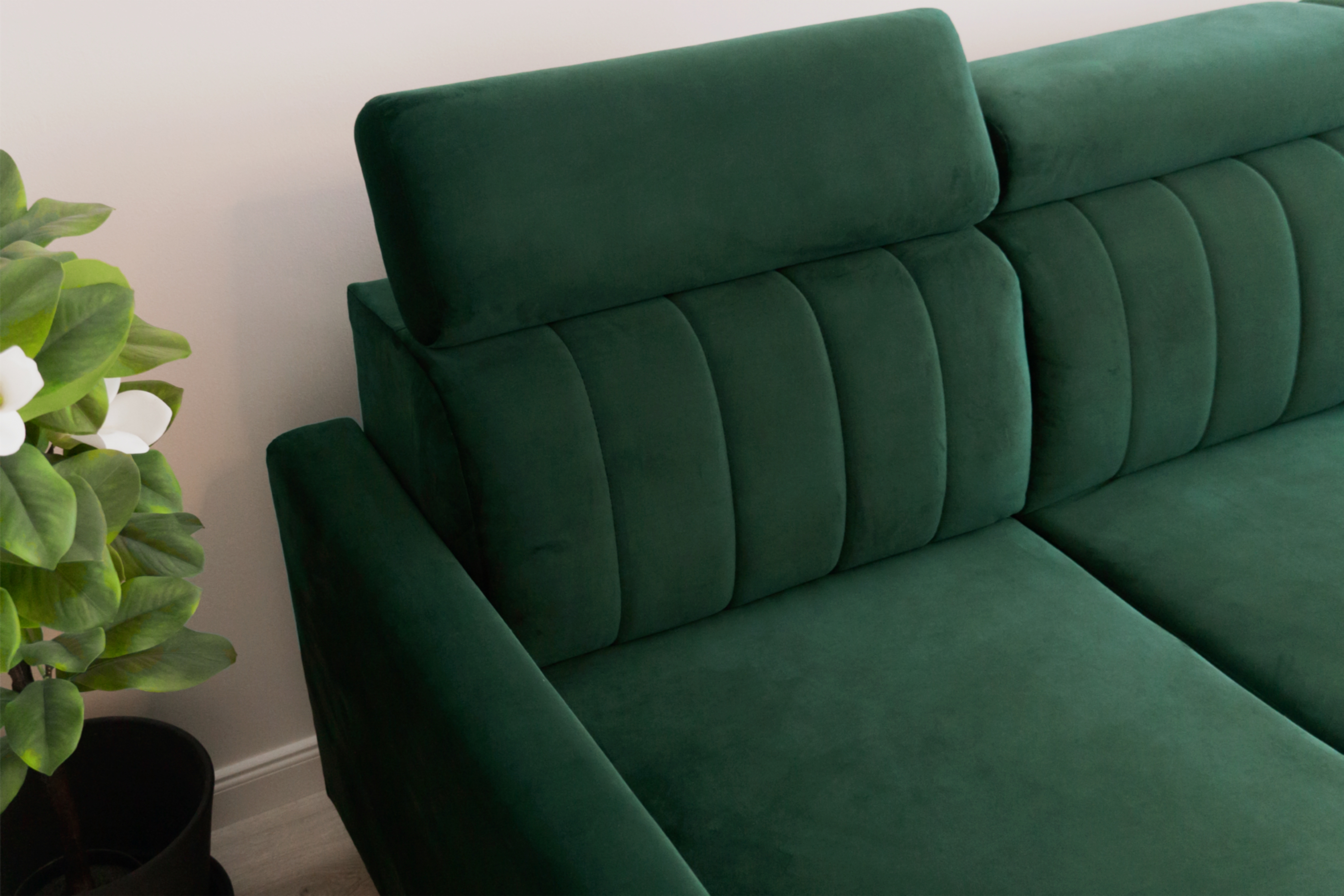 Rozkladacia rohová sedačka Vario univerzálna - zelený velúr Bluvel 78 Rohová sedacia súprava Vario s funkciou spánku uniwersalny prawo/Ľavá strana - Zelený velúr Bluvel 78