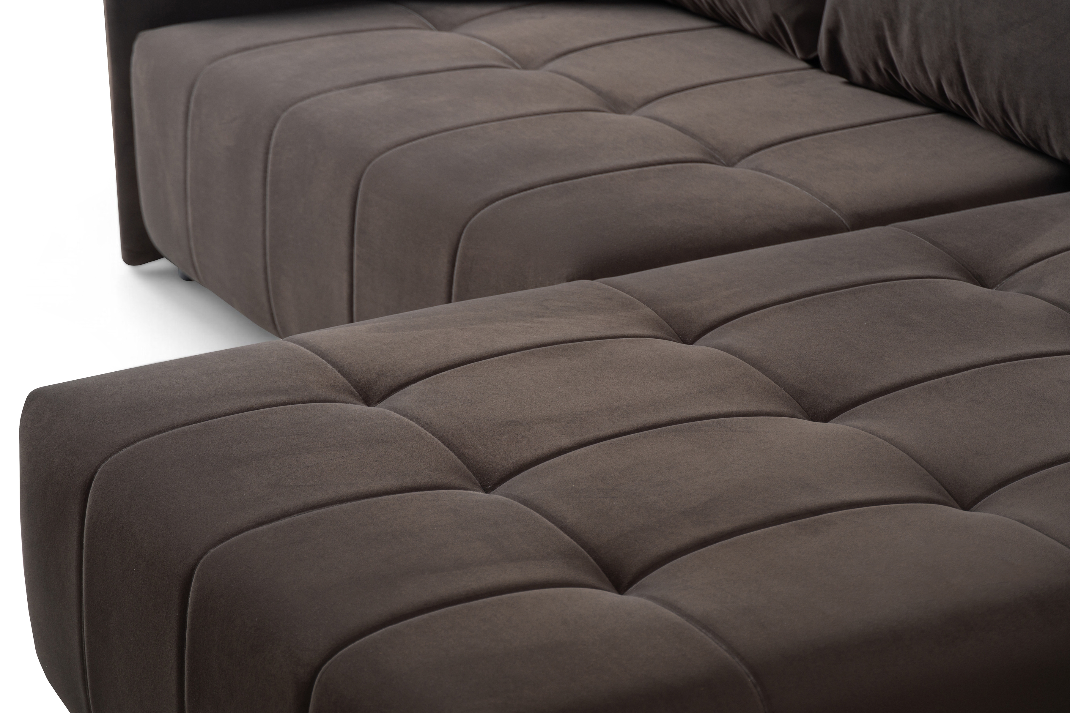 Rozkladacia rohová sedacia súprava Alyssia pravá - hnedý zamat Matt Velvet 29 Rohová sedacia súprava s funkciou spánku Alyssia pravá strana - Hnedý zamat Matt Velvet 29