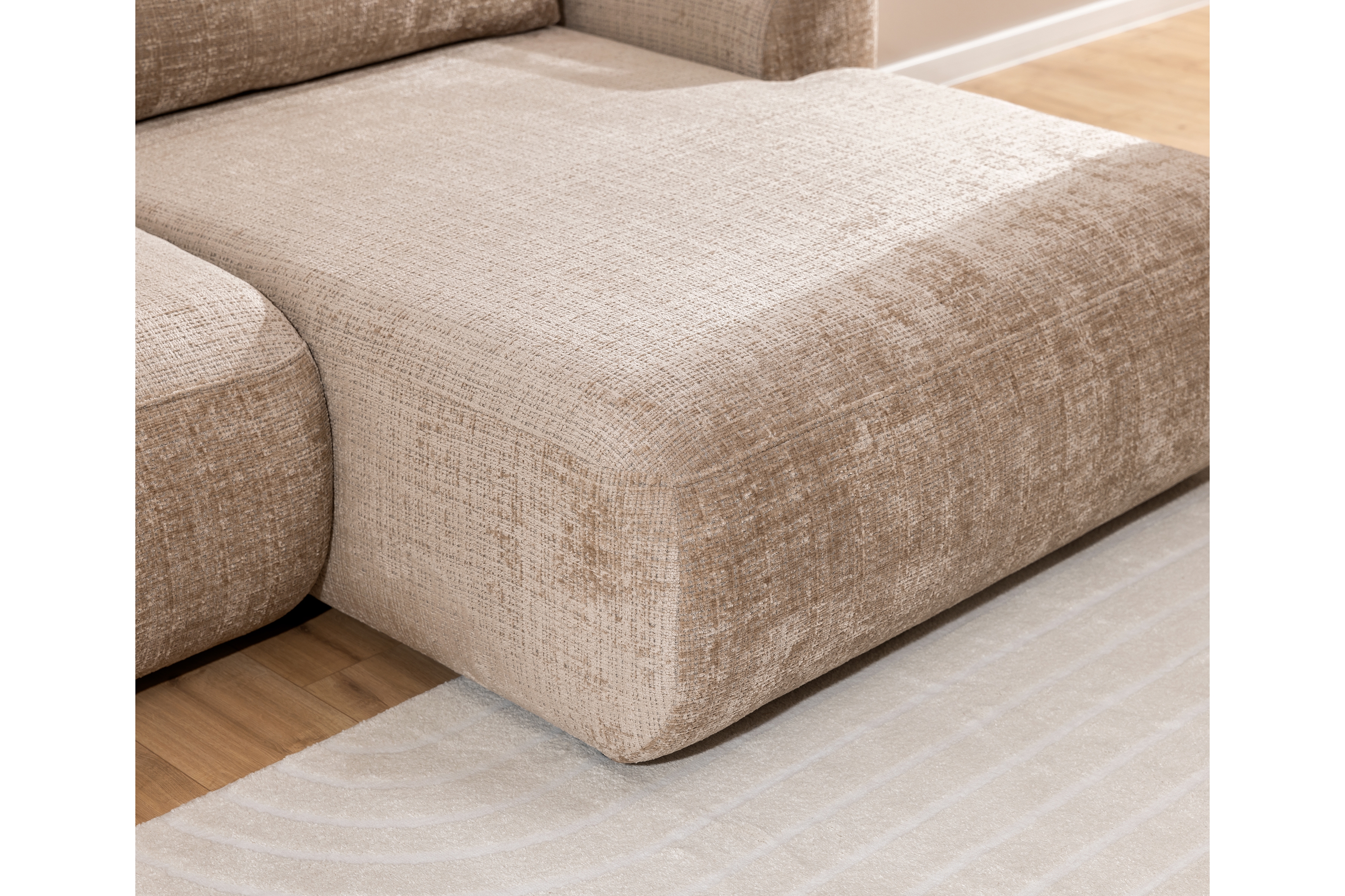 Rozkladacia rohová sedacia súprava Lotulis Mini pravá - béžová žinylka Cremona 14 Rohová sedacia súprava s funkciou spánku Lotulis Mini pravá strana - béžový šenil Cremona 14 