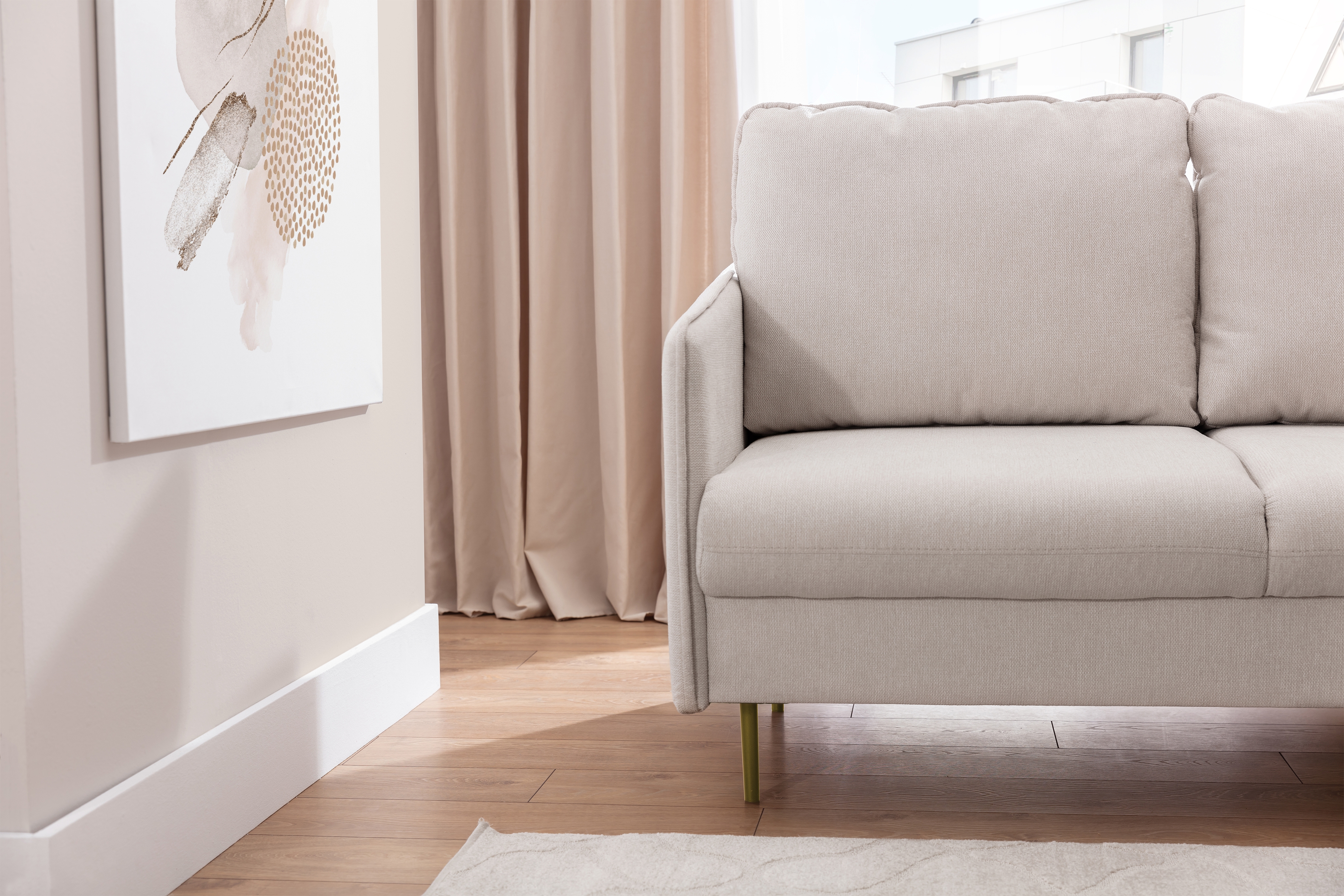 Rozkládací rohová sedací souprava Taila Mini pravá - béžová Loft 01 / zlaté nožky Rohová sedací souprava rozkládací Taila Mini pravá - béžová plecionka Loft 01, zlaté Nohy