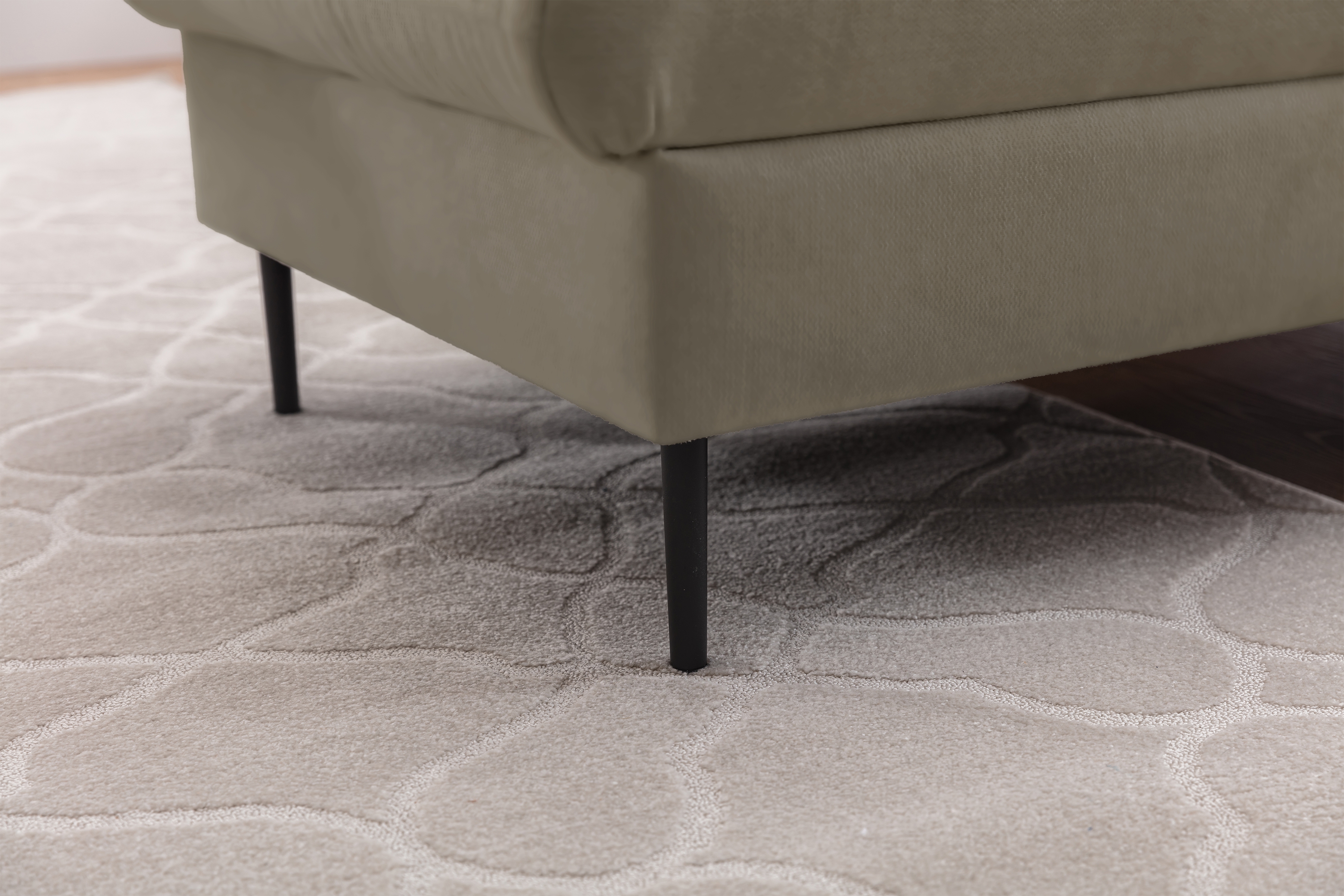 Rozkladacia rohová sedačka Taila Mini pravá - béžový zamat Velluto 3 / čierne nožičky Rohová sedacia súprava s funkciou spania Taila Mini pravá strana - béžový zamat Velutto 3, čierny nožičky