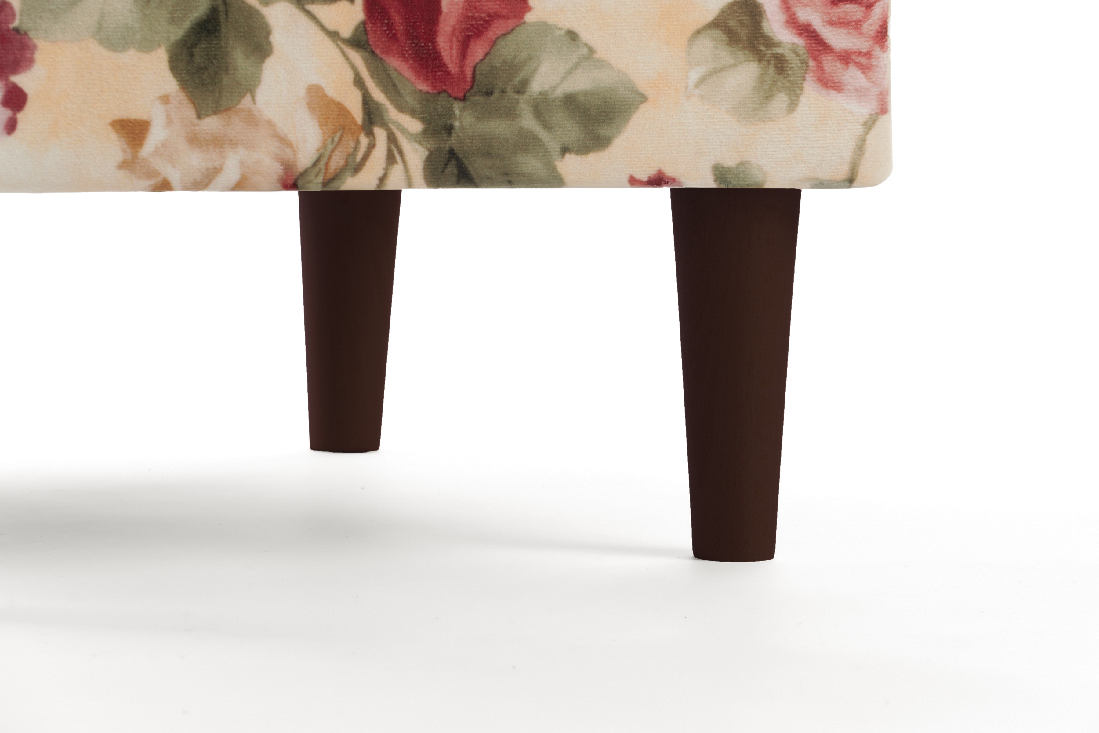 Podnožka křesla ušák Vilano - květinový vzor Coral WM 82 / nohy venge Podnožka do fotela Ušák Vilano - potahová látka drukowana w kwiaty Coral WM 82 / Nohy Venge