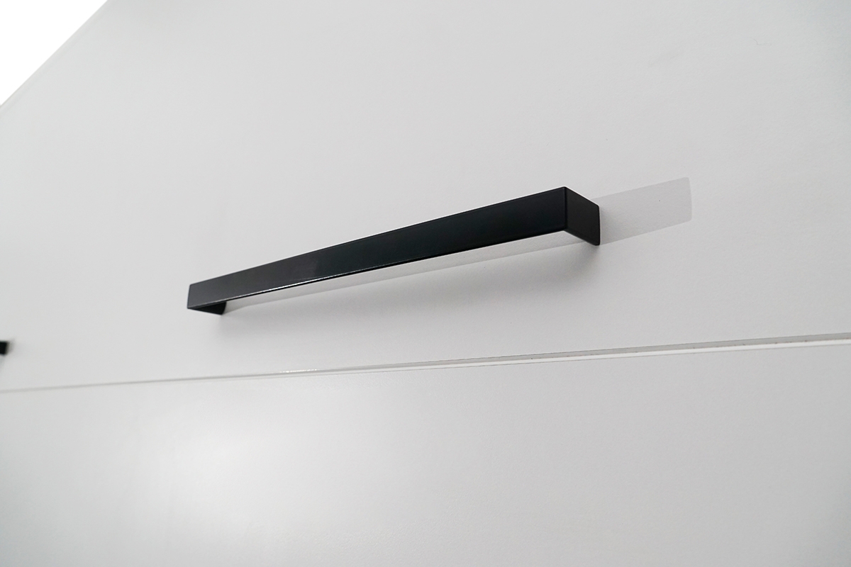 Vertikálna sklápacia posteľ Modern 160x200 cm - biely mat Čierna úchytka