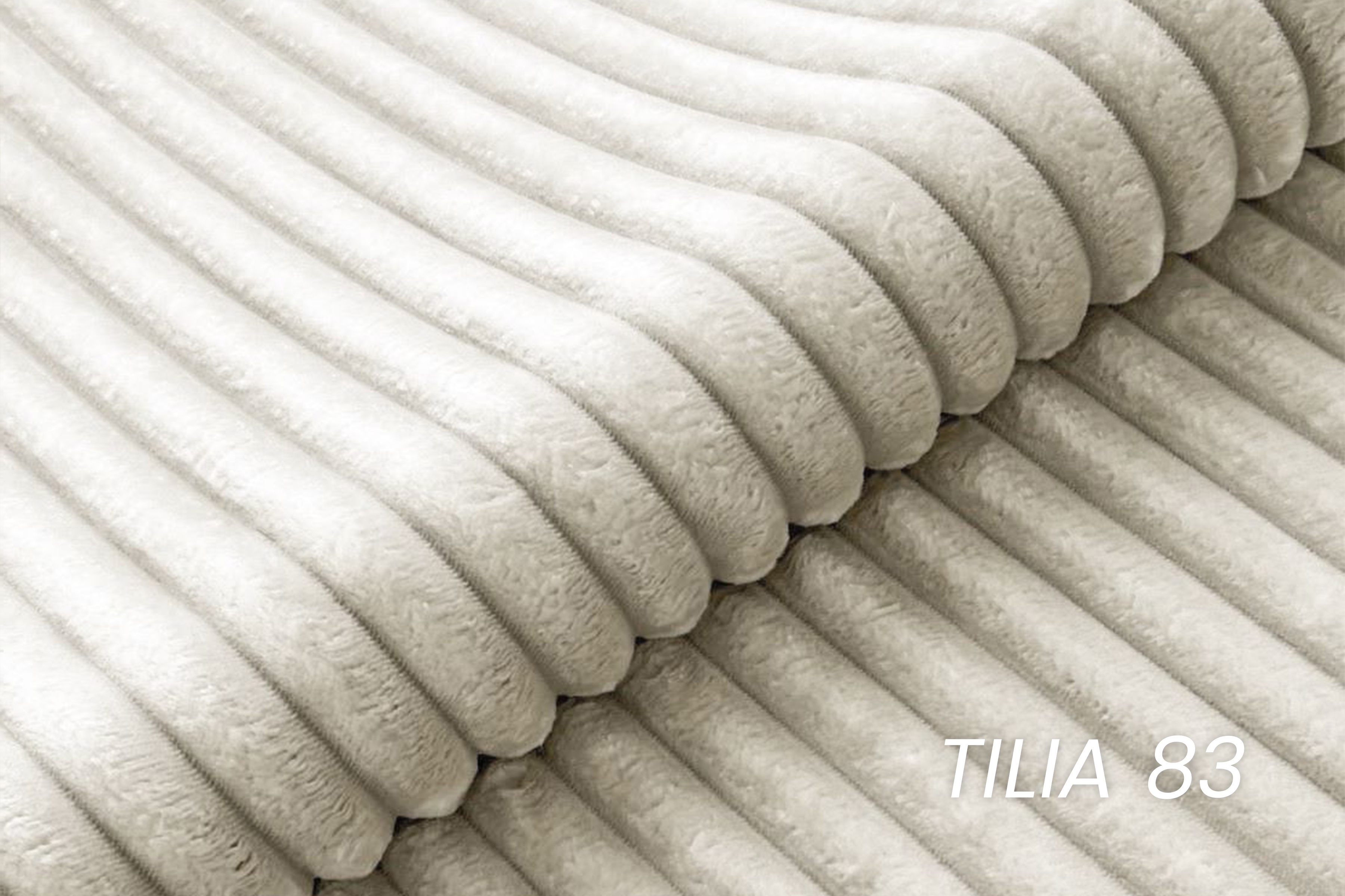 Pohovka Warmi s hlbokým sedákom - sivý plyš Tilia 83 Pohovka do obývacej izby Warmi z glebokim siedziskiem - šedý plusz Tilia 83