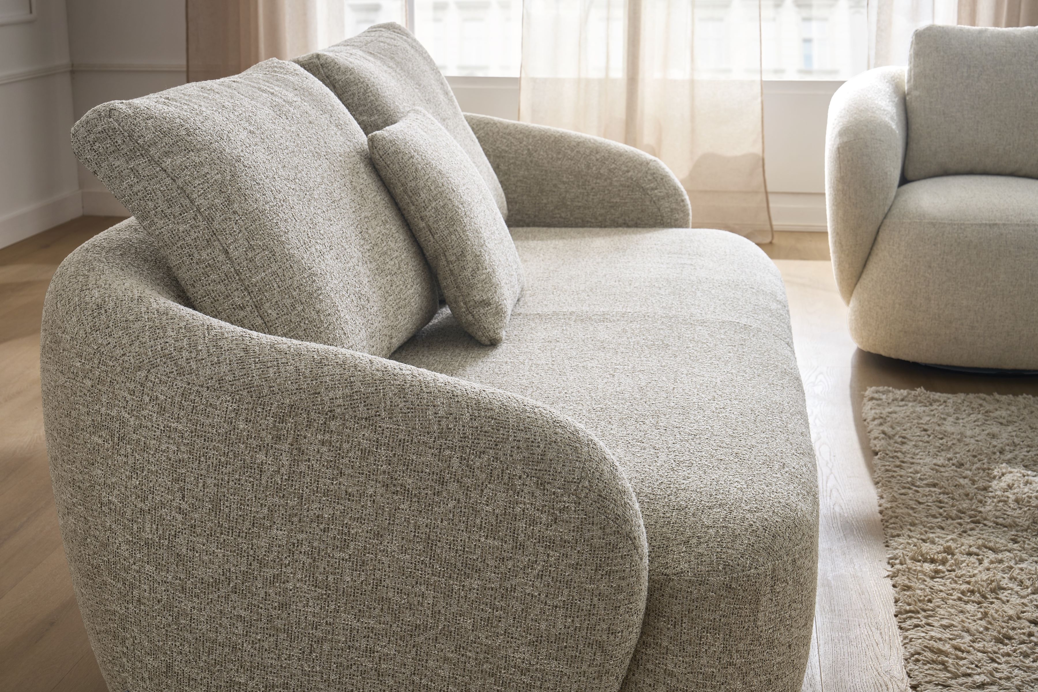 Trojmiestna pohovka Finezal Pohovka Finezal trojmiestna