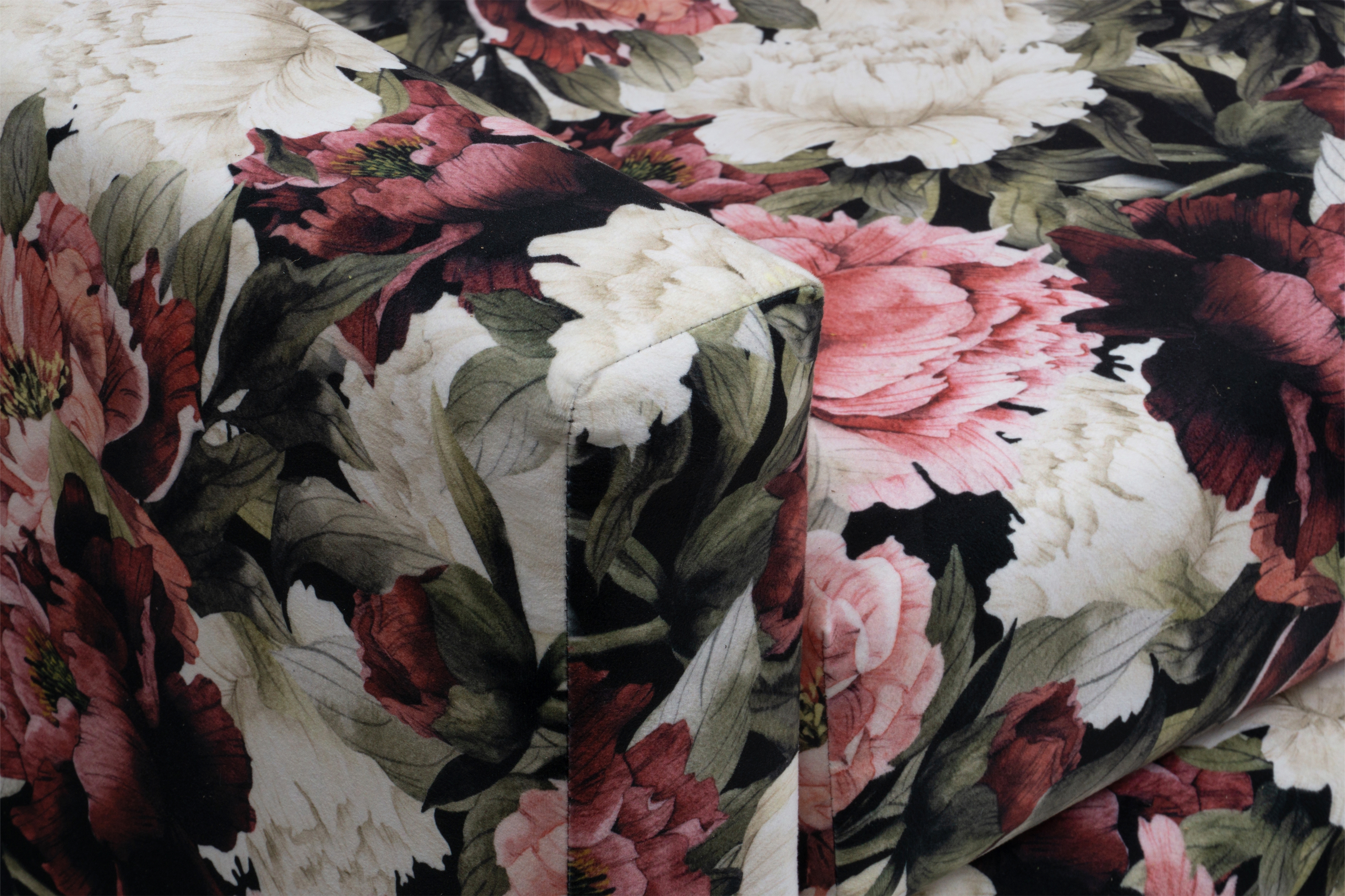 Dvoumístná rozkládací pohovka Anafia - květinový vzor Soft Piwonie 01 Pohovka rozkladana dvoumístná s úložným prostorem Anafia - potahová látka drukowana Soft Piwonie 01