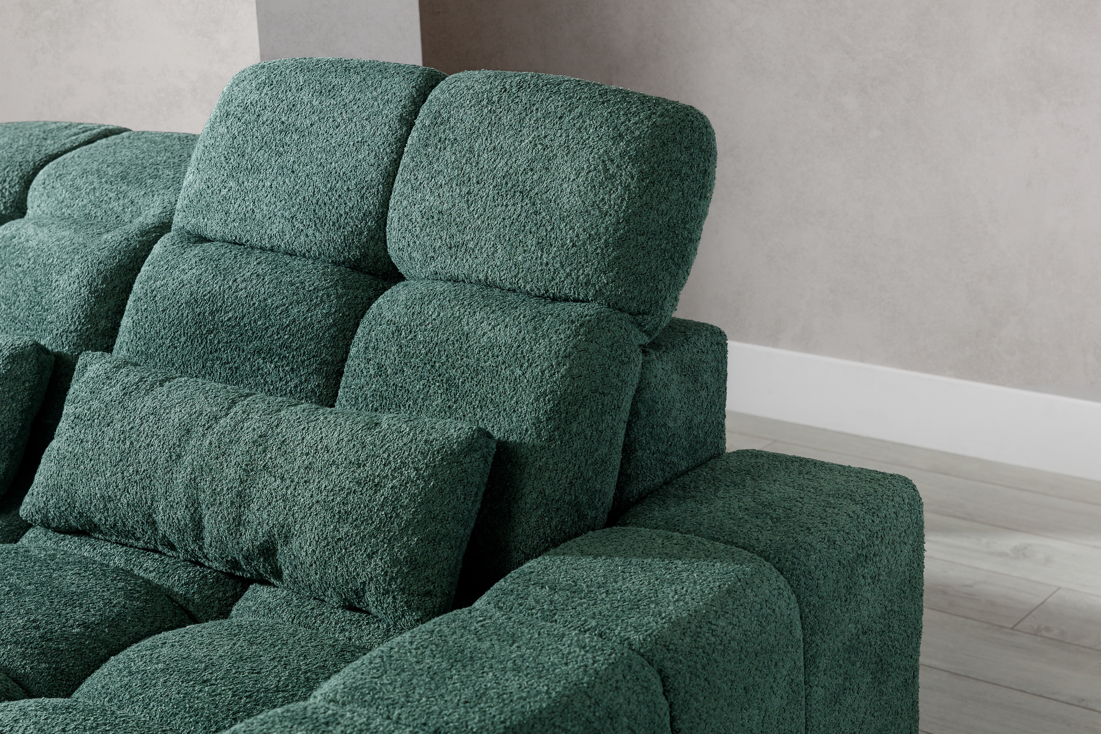 Trojmiestna elektrická pohovka Magnelio III - zelená bouclé Catch Me 10 Pohovka trojmiestna s elektricky výsuvným sedákem Magnelio III - zelená boucel Catch Me 10