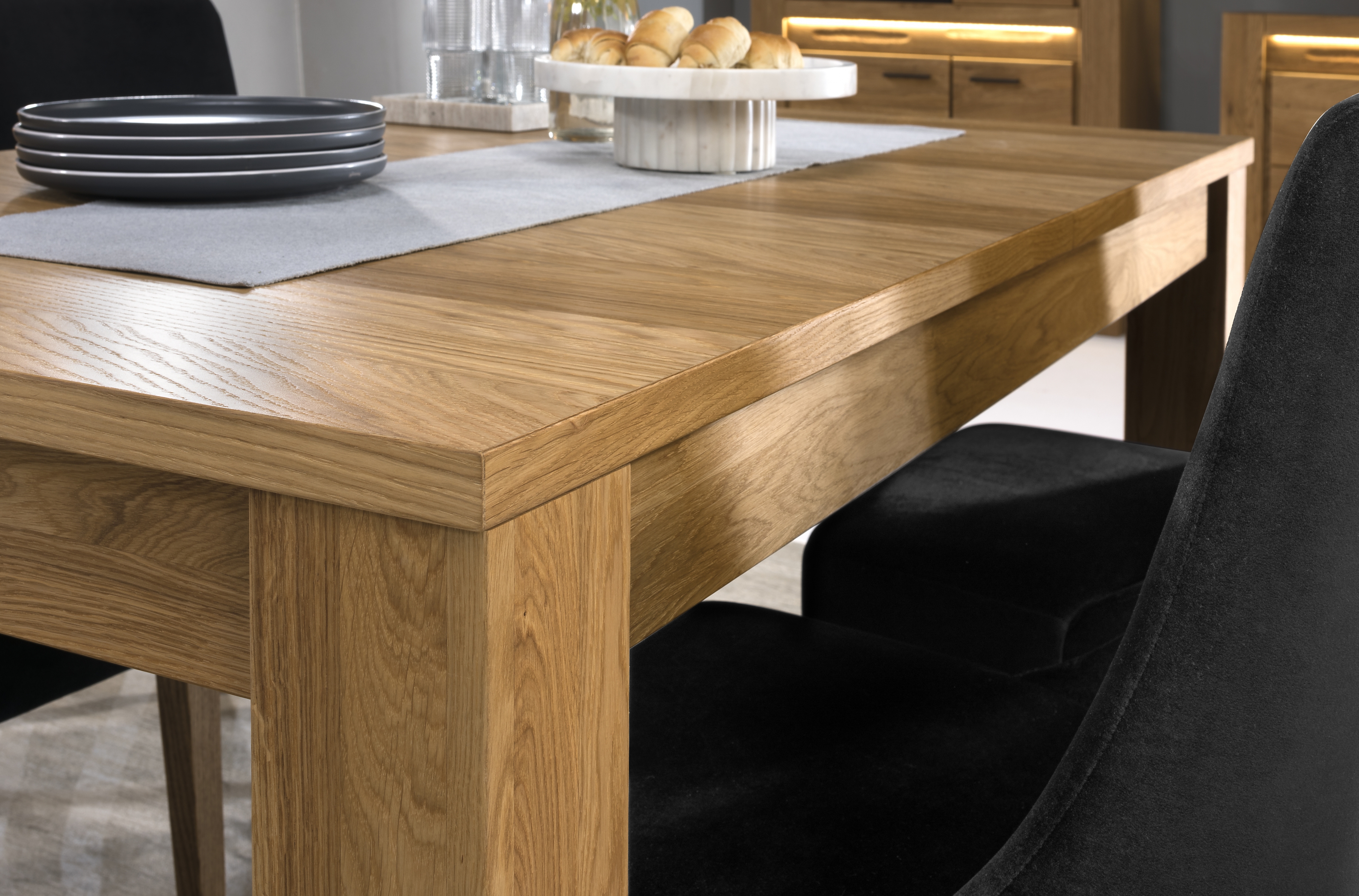 Rozkládací jídelní stůl Velvet 40 160-250x90 cm - přírodní Stůl do jídelny Velvet 40 rozkládací - 160-250x90 cm - dub natura