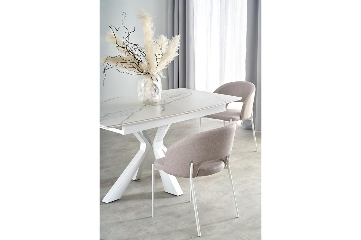 Jedálenská zostava Nerio Nolvari 4+1 – biely mramor / béžová / biela Stôl rozkladany Nolvari z czterema tapicerowanymi krzeslami Nerio - Biely mramor / Béžová / nožičky biale