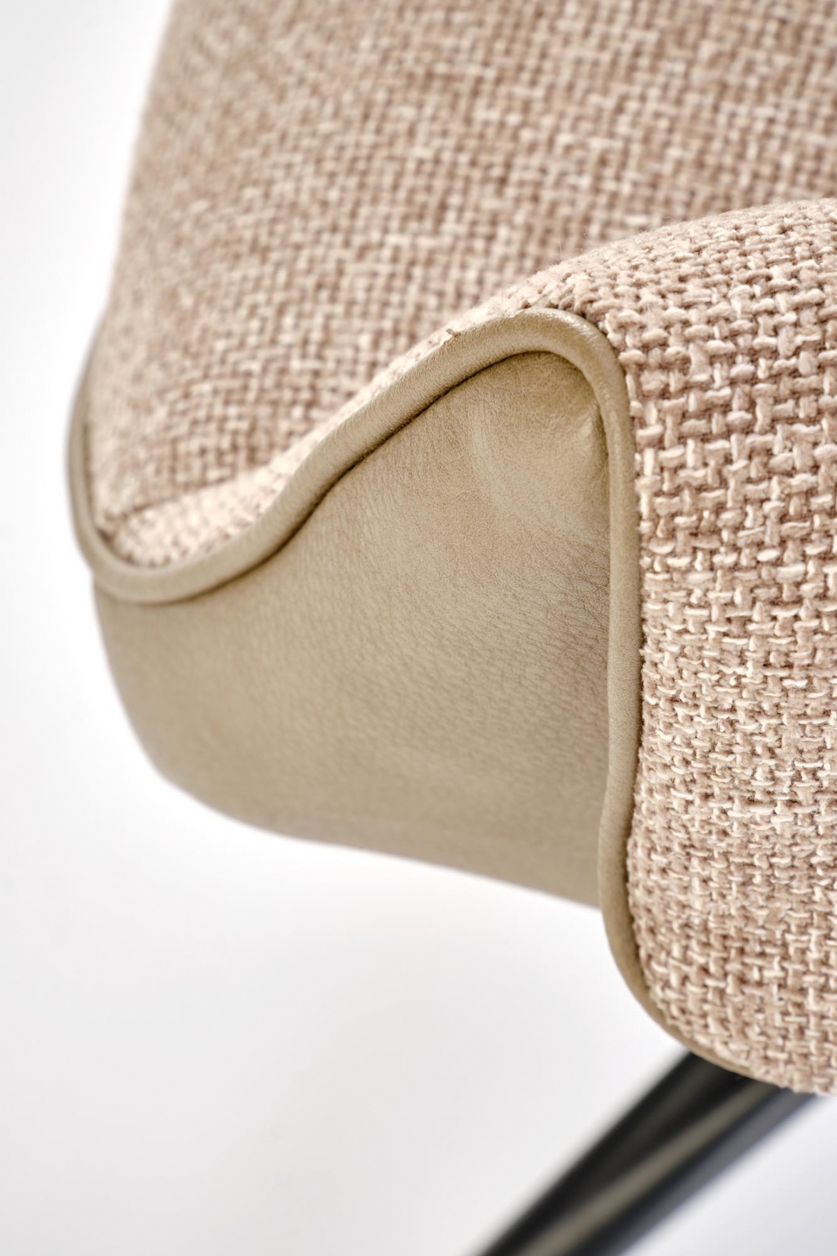 Jídelní set stůl Selvio + 4 židle Denaro - černá / hnědá Stůl rozkladany Selvio se čtyřmi krzeslami tapicerowanymi Denaro - černá / hnědá 