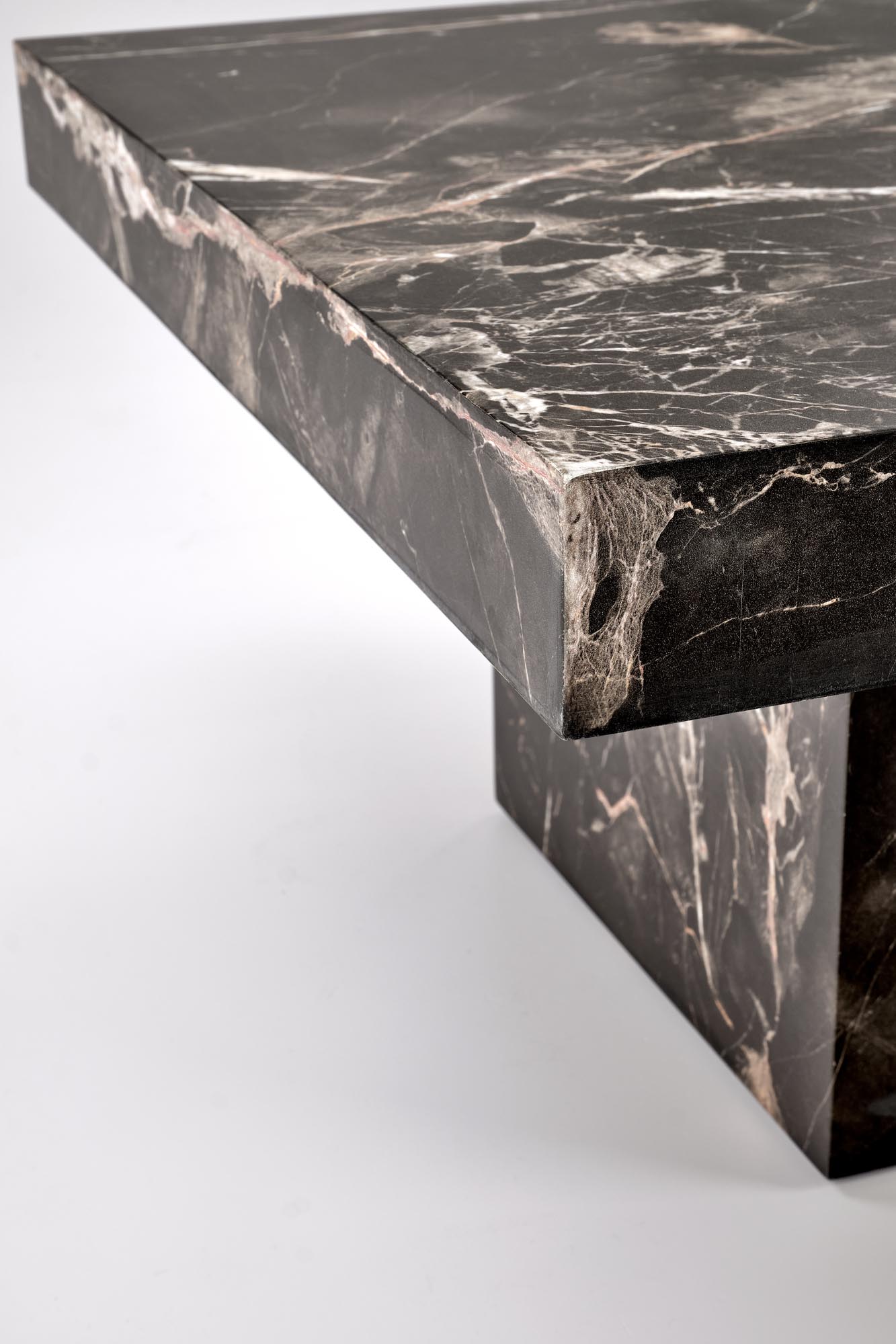 MONOLIT Konferenční stolek Fekete mramor stolek kawowy monolit - Fekete mramor