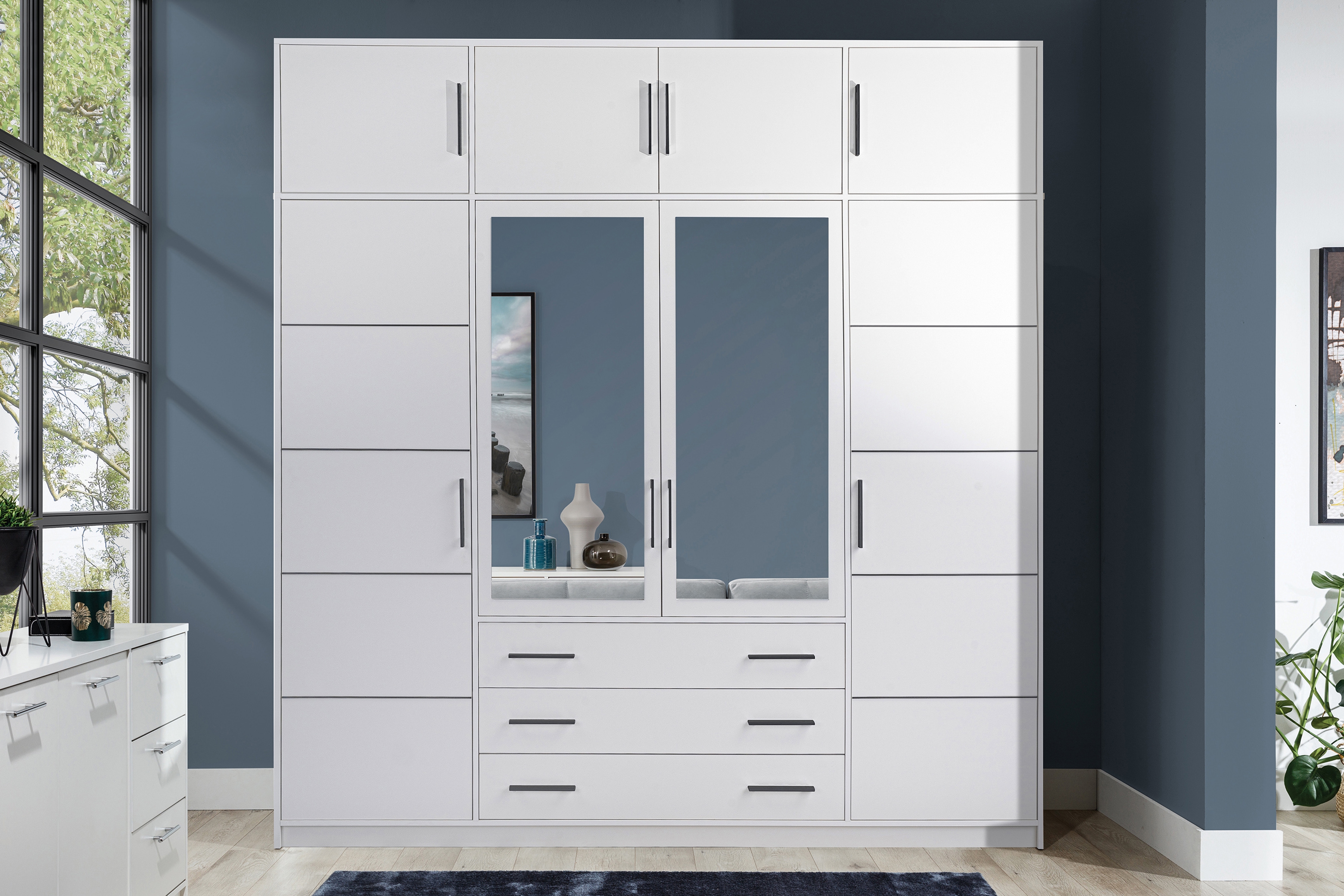 Skříň Bali 240 cm s nástavcem - bílá skříň čtyřdveřová Lutori 240 cm z nadstawka i z zrcadlem  - bílá