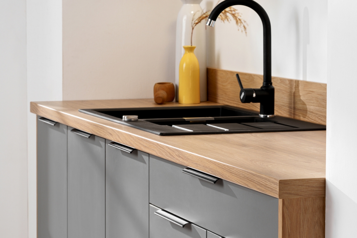 Spodní kuchyňská skříňka Ilandia D60.1 jednodveřová - šedá mat Skříňka kuchyňská spodní Ilandia D60.1 jednodveřová - šedá mat