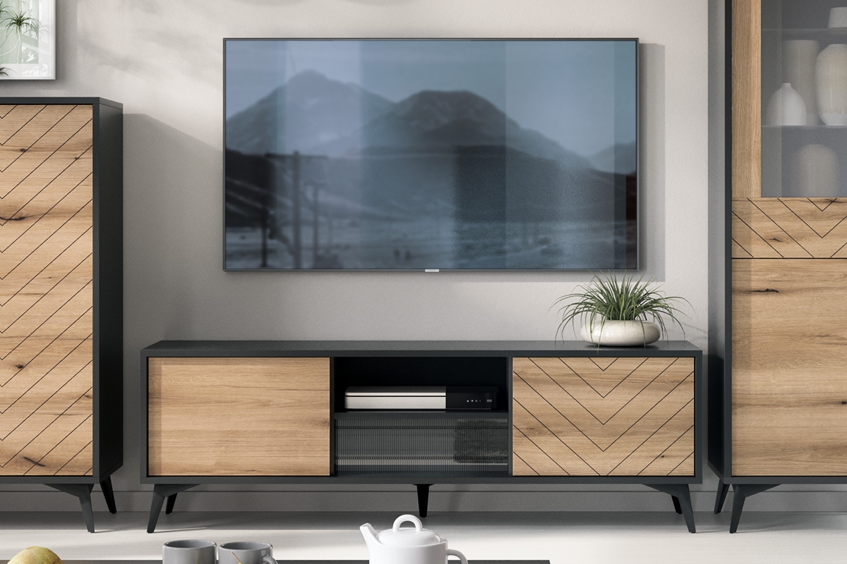 TV stolík dvojdverová s otvorenou policou Sewana 154 - Dub evoke / Čierny TV skrinka dvojdverová s výklenkom Sewana 154 - Dub evoke / Čierny