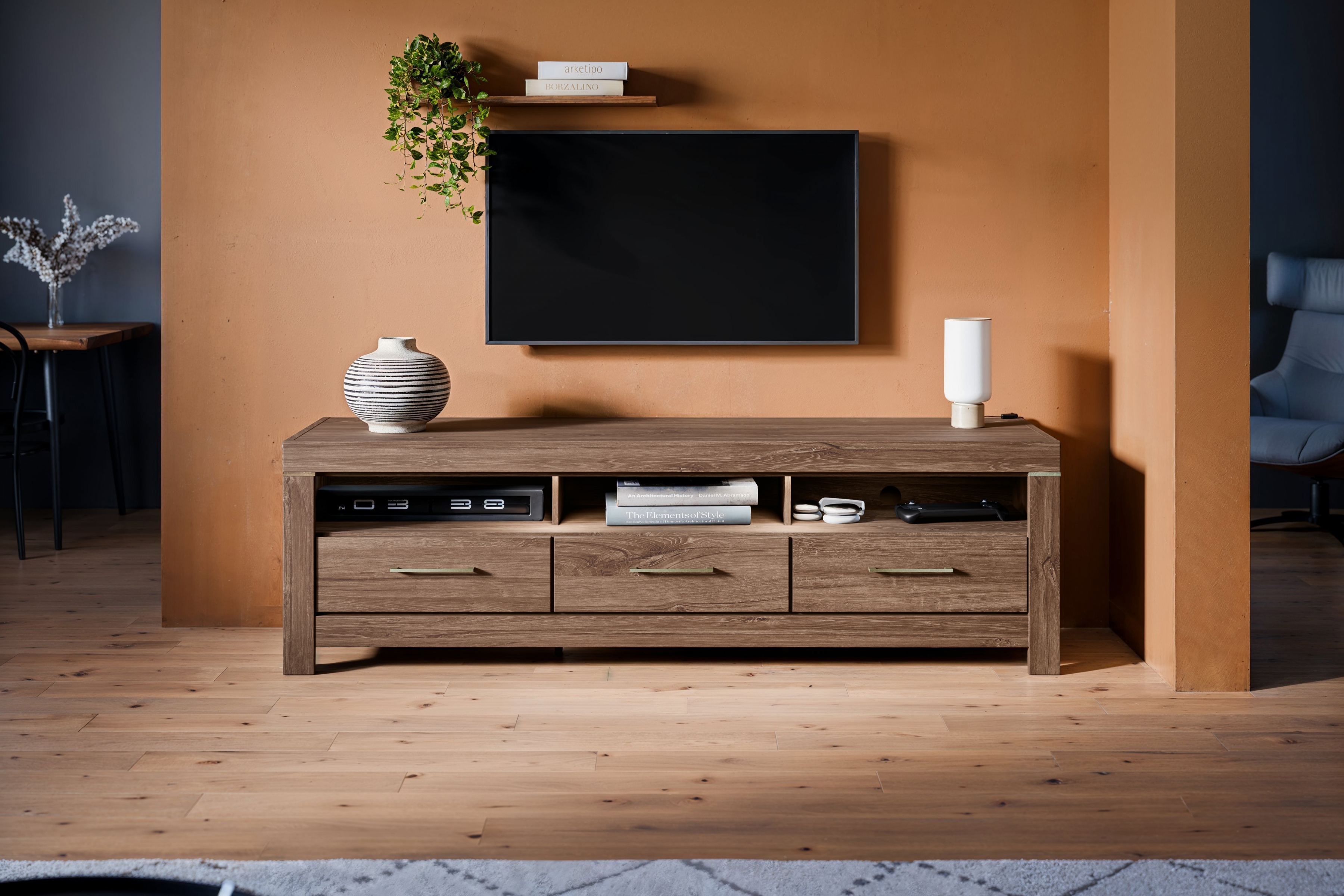 TV stolek German 200 cm se zásuvkami - dub stirling Skříňka RTV German se zásuvkami 200 cm - dub stirling