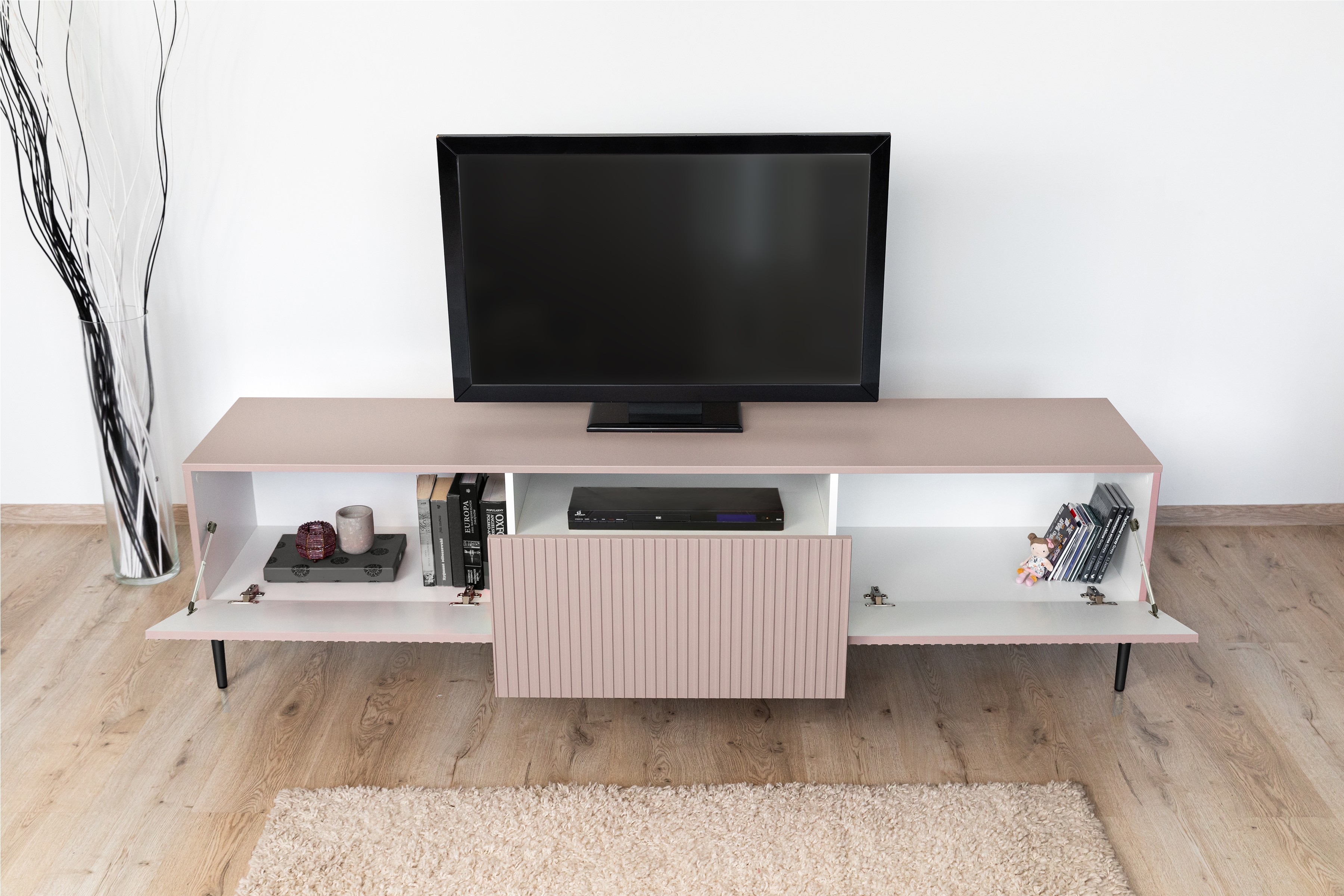 TV skříňka Nicole 200 cm - antická růžová / černé nožky Skříňka RTV Nicole z szuflada i metalowymi nogami 200 cm - antický Růžová / černá nozki