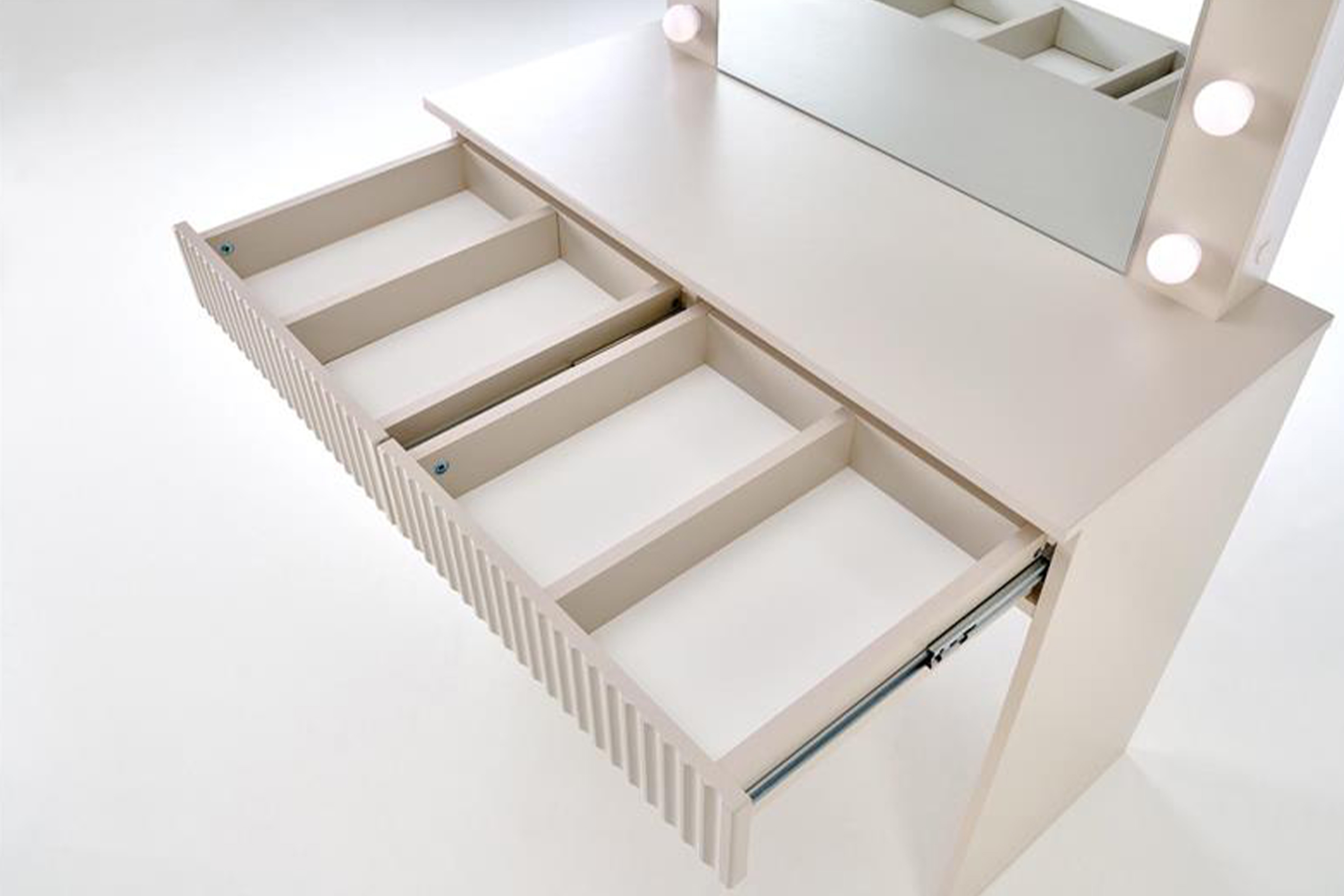 Toaletní stolek Velinio 95 cm s LED zrcadlem – kašmírová Toaletní stolek Velinio 95 cm ryflowana z zrcadlem LED kašmír