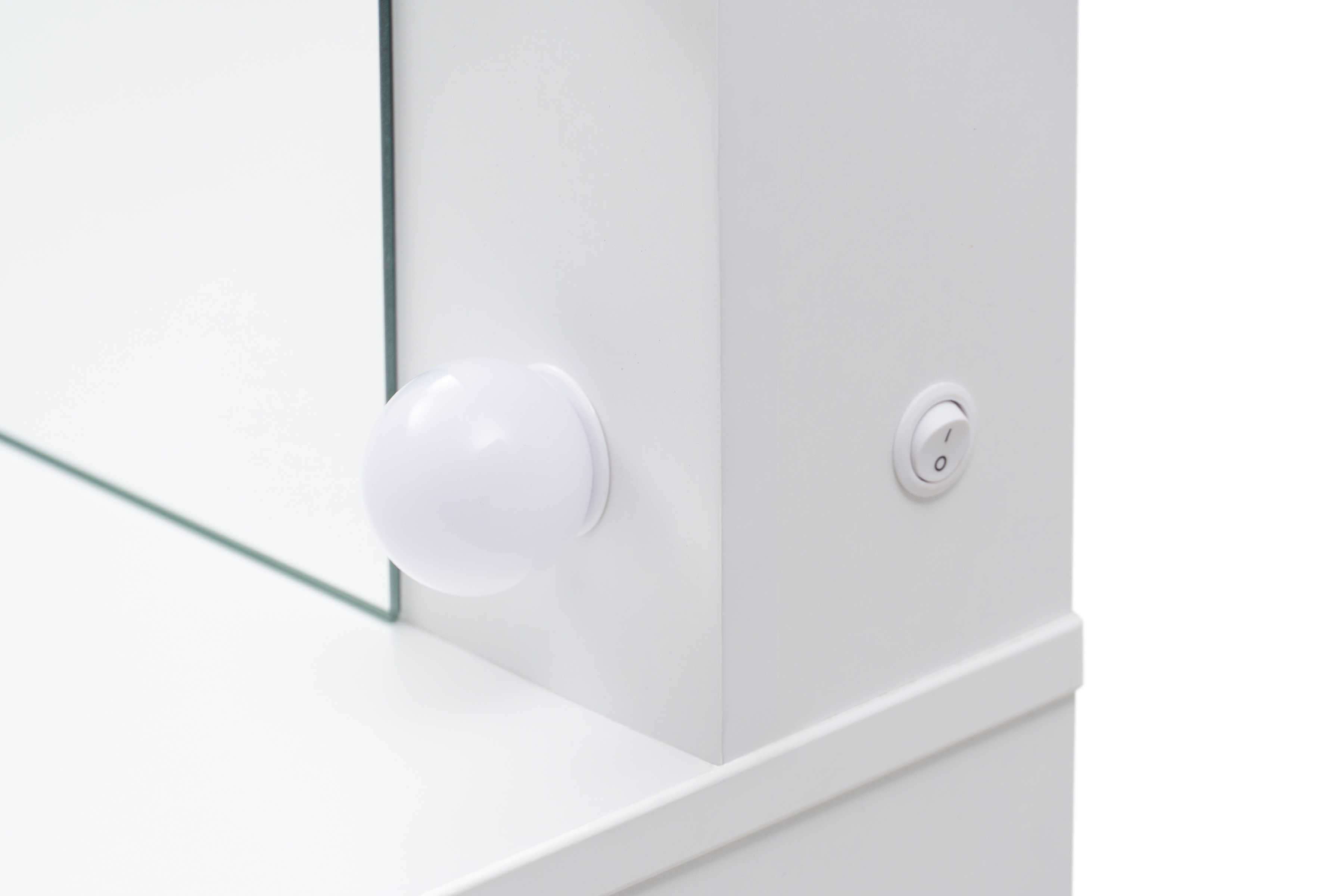 Toaletný stolík Velinio XL 120 cm - biela Toaletný stolík Velinio XL 120 cm - Biely