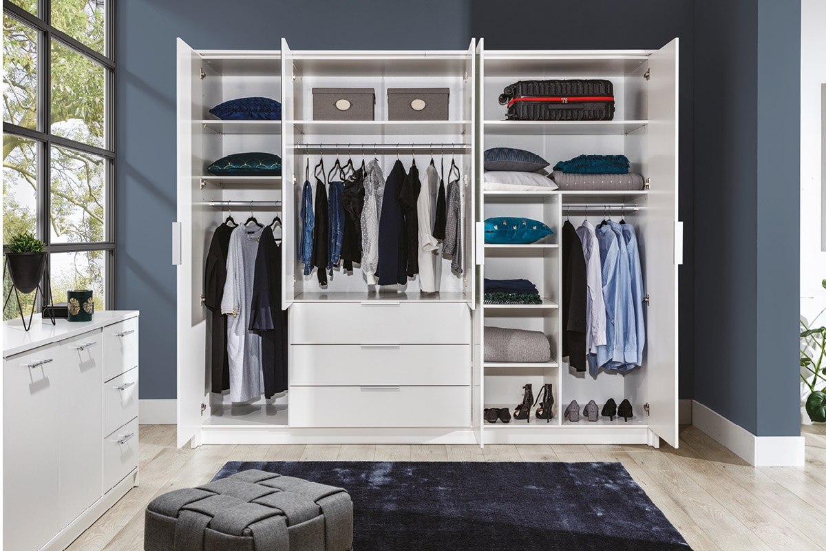 Šatní skříň Togo 255 cm se zrcadlem a zásuvkami - grafitová skříň Togo wnetrze