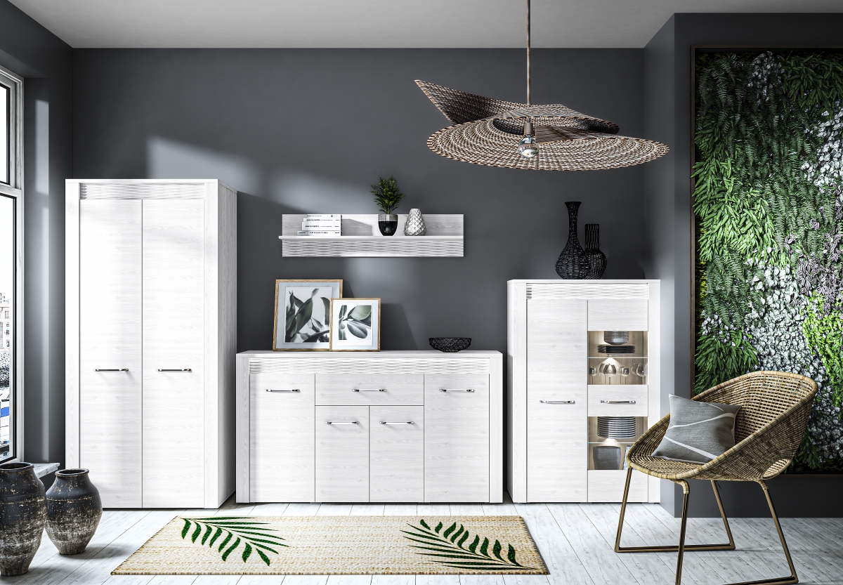 Dvoudveřová vitrína Toneza 05 velmi praktická vitrína