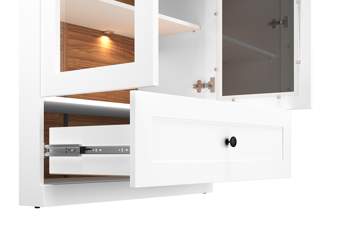 Dvoudveřová vitrína Mirani 05 Vitrína s černou úchytkou