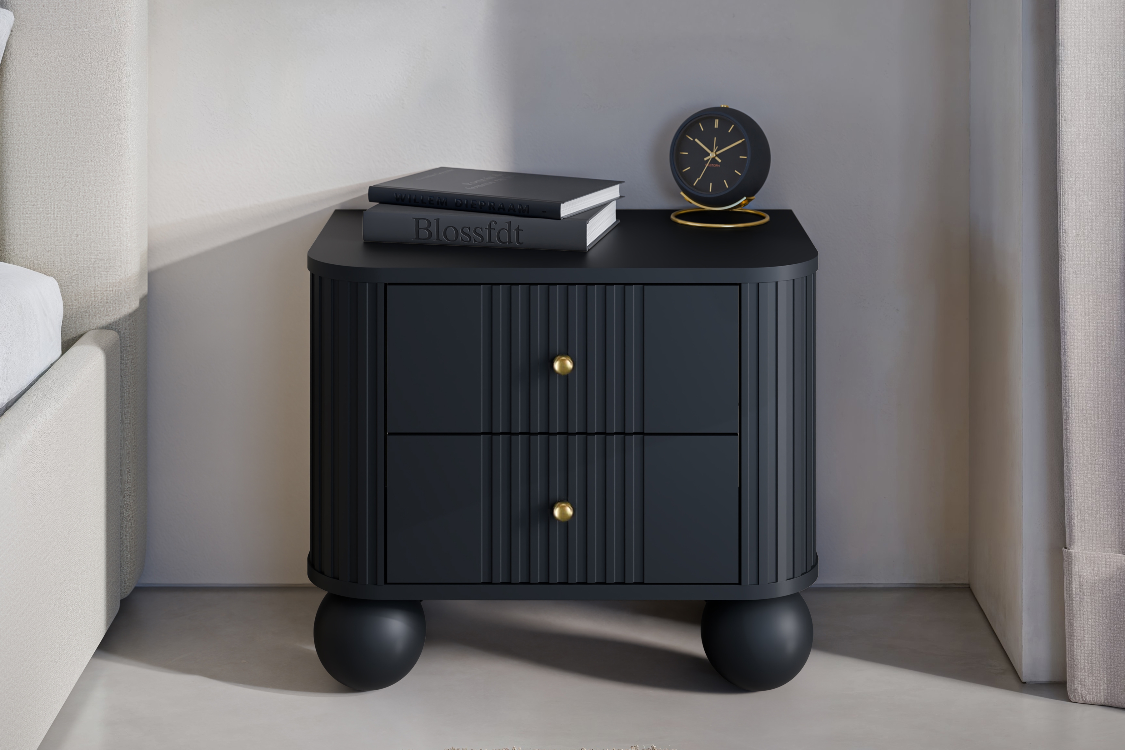 Set nočních stolků Vesper 56 cm - černá / zlaté úchytky / kulaté černé nohy Komplet szafek nocnych Vesper 56 cm - černá / zlote Úchytky / Nohy kule