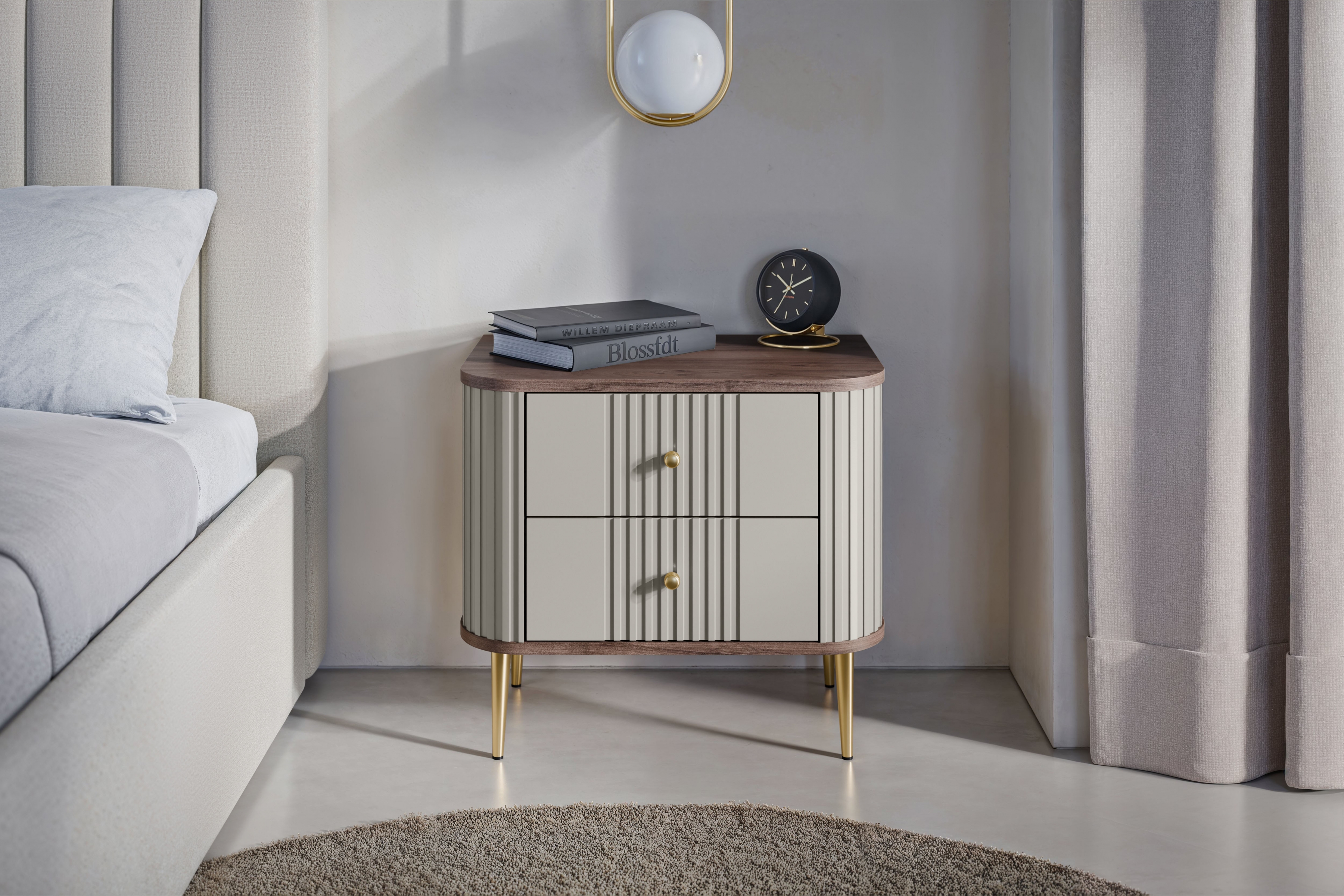 Set nočních stolků Vesper 56 cm - kašmírová / ořech / zlaté nohy Komplet szafek nocnych Vesper 56 cm - kašmír / ořech / zlote Nohy