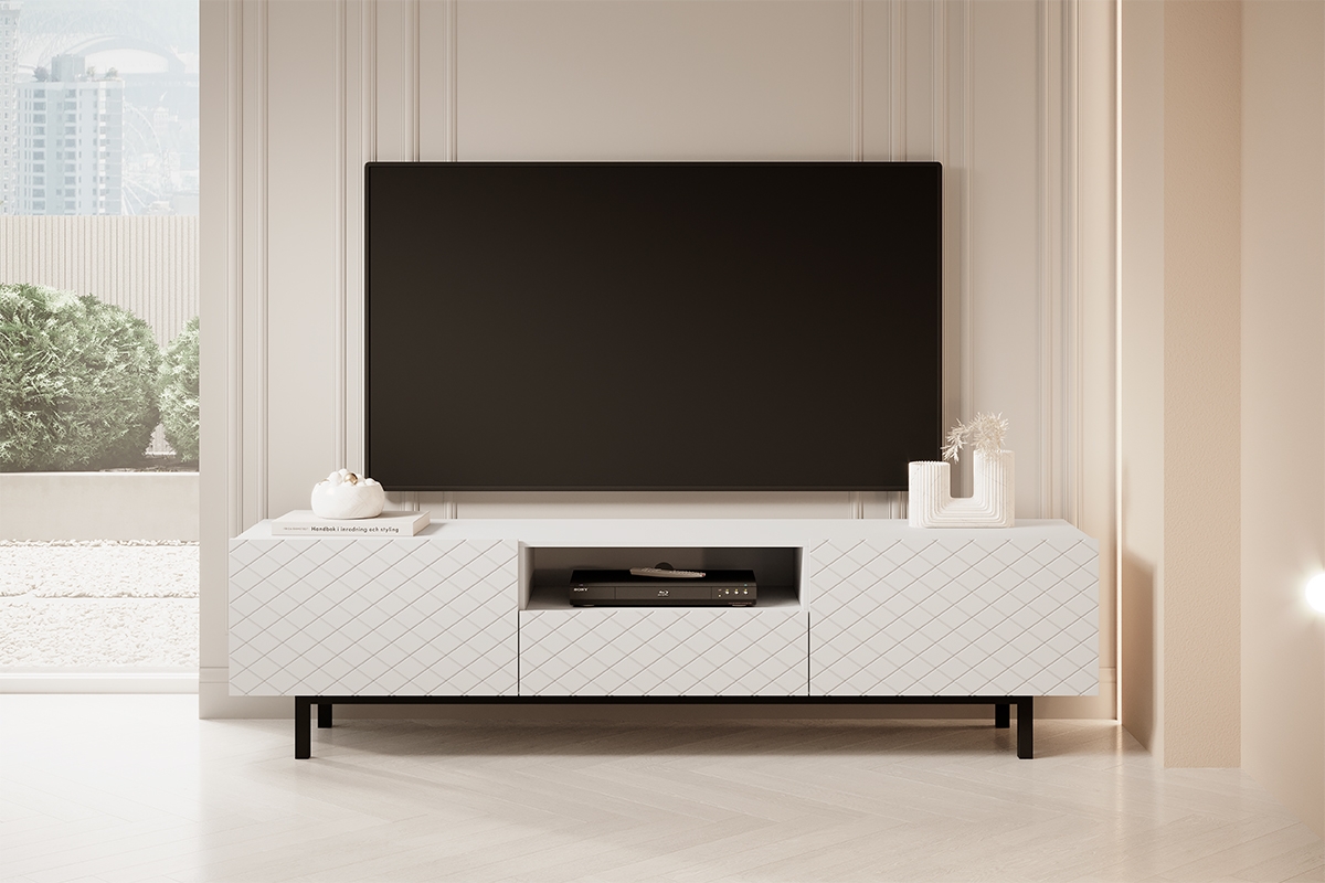 TV stolek Scalia II 190 cm s výklenkem - bílý mat / černý podstavec TV skříňka Scalia II 190 2K1SZ s výklenkem - Bílý mat / Černý Rošt - aranzacja