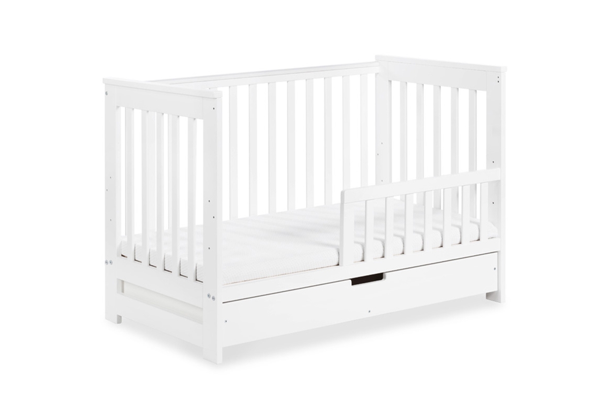drevená posteľ dla niemowlaka z szuflada i barierka Iwo - Biely, 120x60 posteľ drevená dla niemowlaka Iwo 