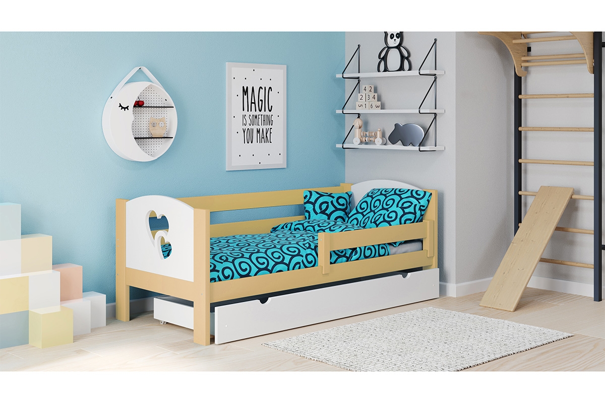 Dětská dřevěná postel Denis III Srdce borovicová postel
