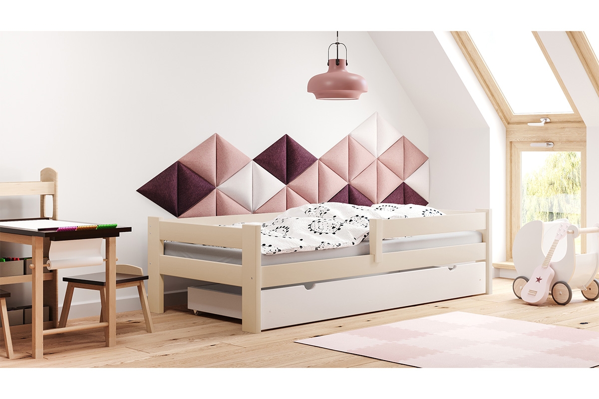 Dětská dřevěná postel Tymek světlá dřevěná postel