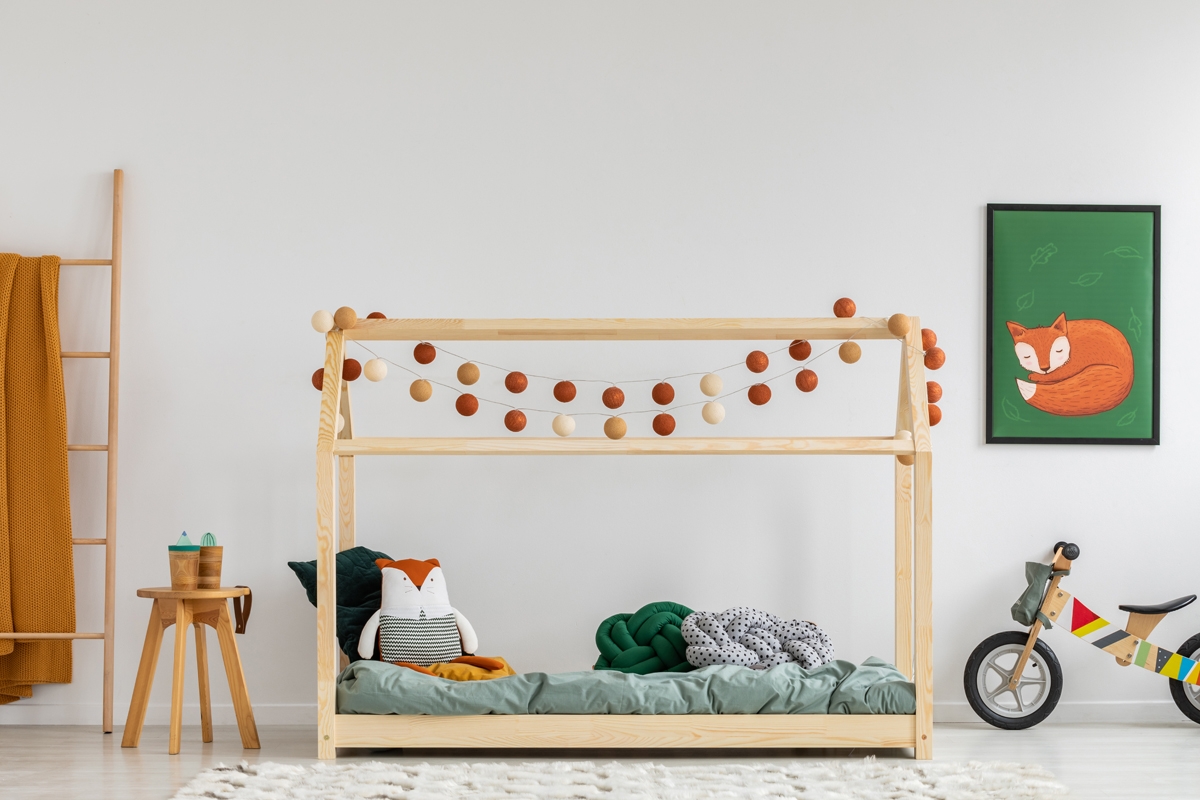 Postel dětská domeček Lucek postel dřevo