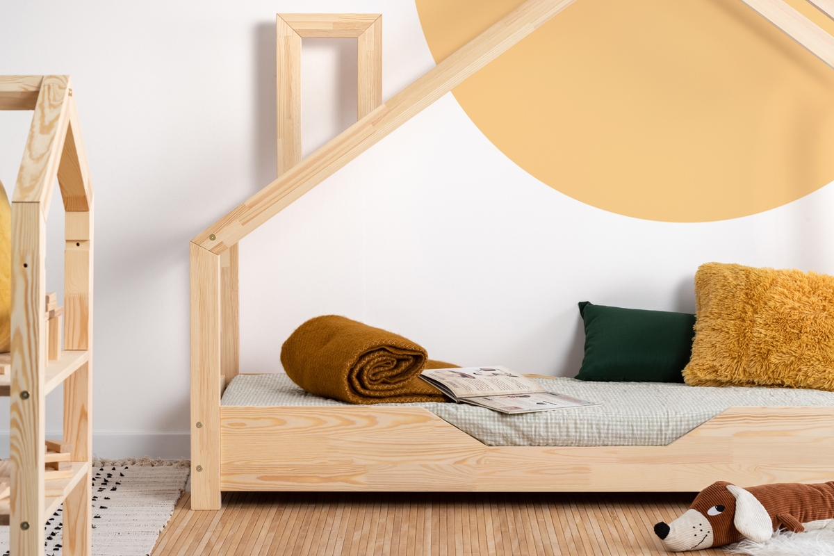 Dětská postel domeček s komínem Luppo B postel dřevěná
