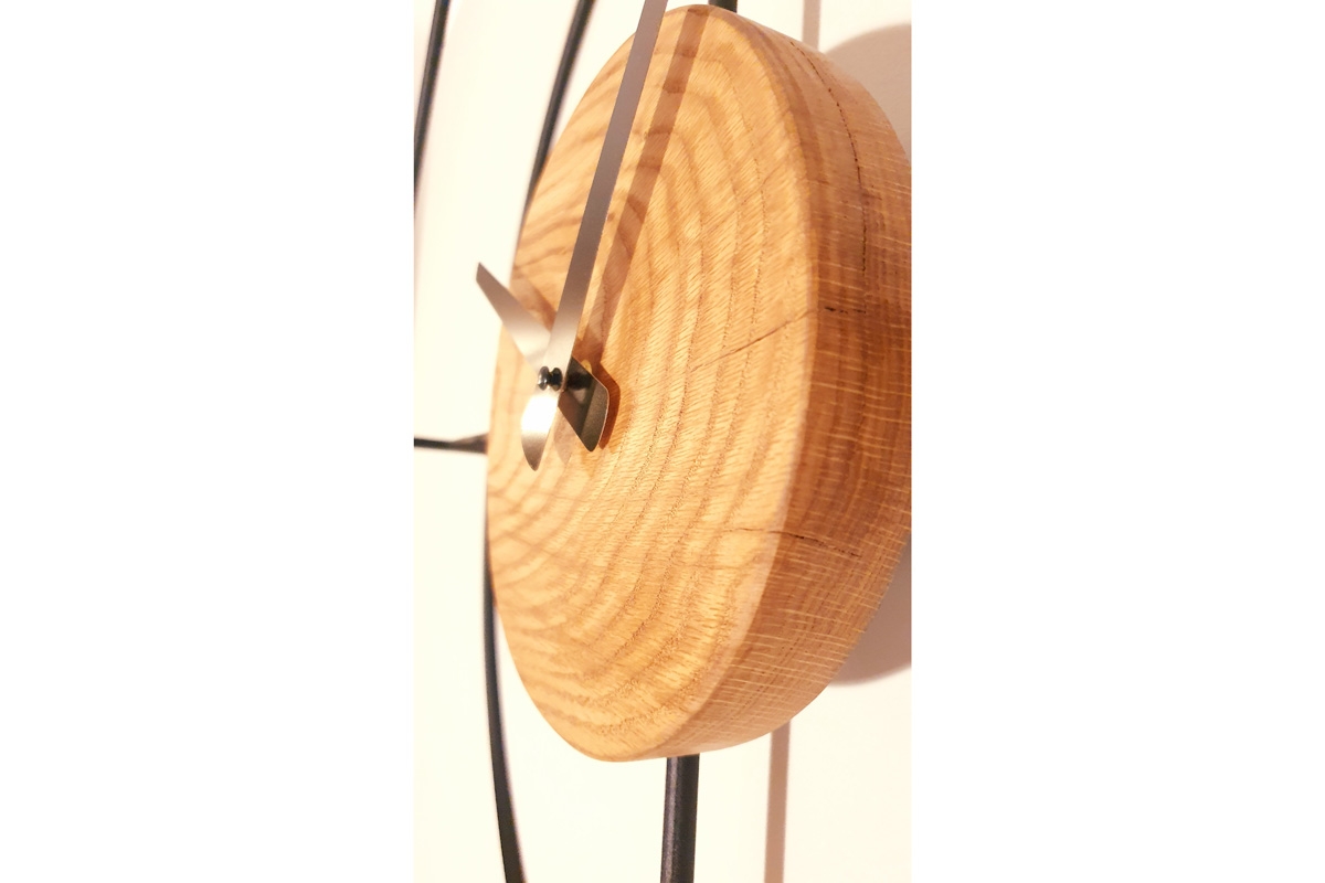 Ocelové nástěnné hodiny KAYU 14 Dub v Loft stylu - Černý - 75 cm Dřevěné nástěnné hodiny