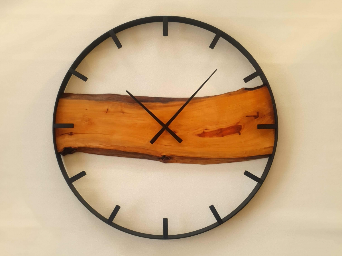 Dřevěné nástěnné hodiny KAYU 27 Hrušeň v Loft stylu - Černý - 70 cm Dřevěné nástěnné hodiny KAYU 27 Hrušeň v Loft stylu - Černý - 70 cm
