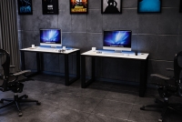 Písací stôl gamingowe Seman 110 cm na stalowych nogach z tasma LED - biela / čierny  Písací stôl gamingowe Seman na stalowych nogach z tasma LED - biela / čierny 