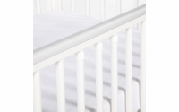 dřevěnýpostel dla niemowlaka z barierka Timi - Bílý, 120x60 postel z silikonowymi nakladkami 