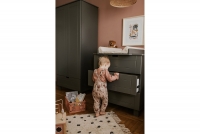 Dziecieca Komoda so zásuvkami i przewijakiem Iwo - grafit Komoda niemowleca 