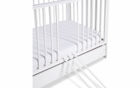 dřevěnýpostel dla niemowlaka z szuflada i barierka Timi - Bílý, 120x60 postel z wyjmowanymi szczeblami 