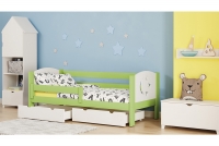 Dřevěná dětská postel Denis III Hvězdy postel zelená