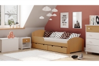Dřevěná dětská postel Fibi postel w barevným odstínu olchy 