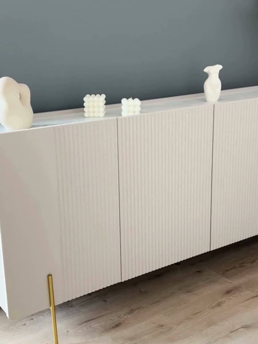 Komoda Malmi 200 cm štvordverová - kašmír / crema bianca / čierne nožičky Komoda Malmi 200 cm - kašmír / crema bianca / čierny nozki