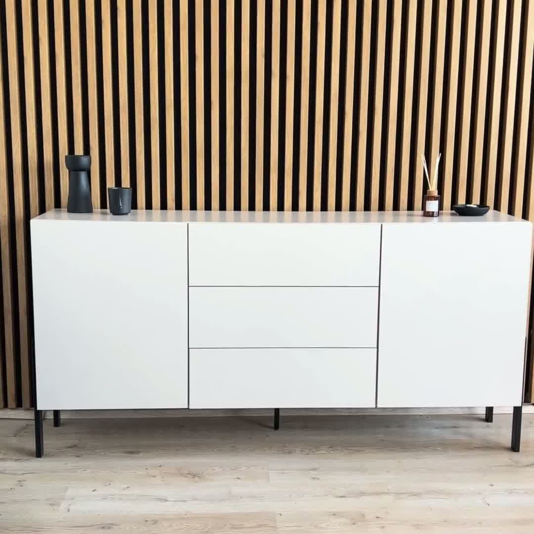 Dvoudveřová komoda Jukon 154 cm se zásuvkami - kašmír / černé nohy Komoda se zásuvkami Wezilo 43 - 154 cm - kašmír / černé nožičky