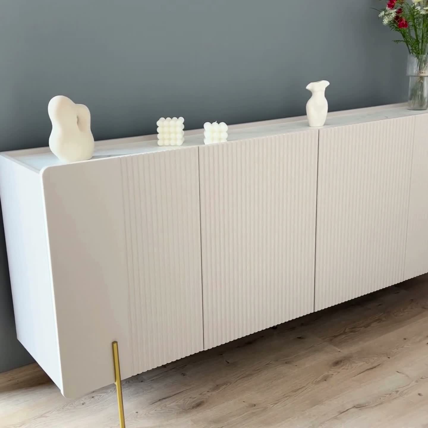 Komoda Malmi 200 cm čtyřdveřová - černý mat / černé nohy Komoda Malmi 200 cm - černá mat / černá nozki