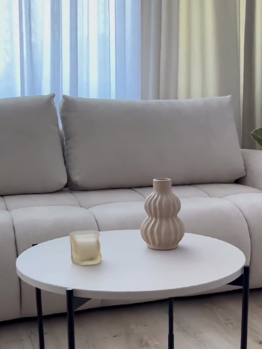 Rozkladacia pohovka Lutario - béžová hydrofóbna pletenina Venice 2026 Pohovka Lutario s funkciou spánku - Béžová plecionka hydrofobowa Venice 2026