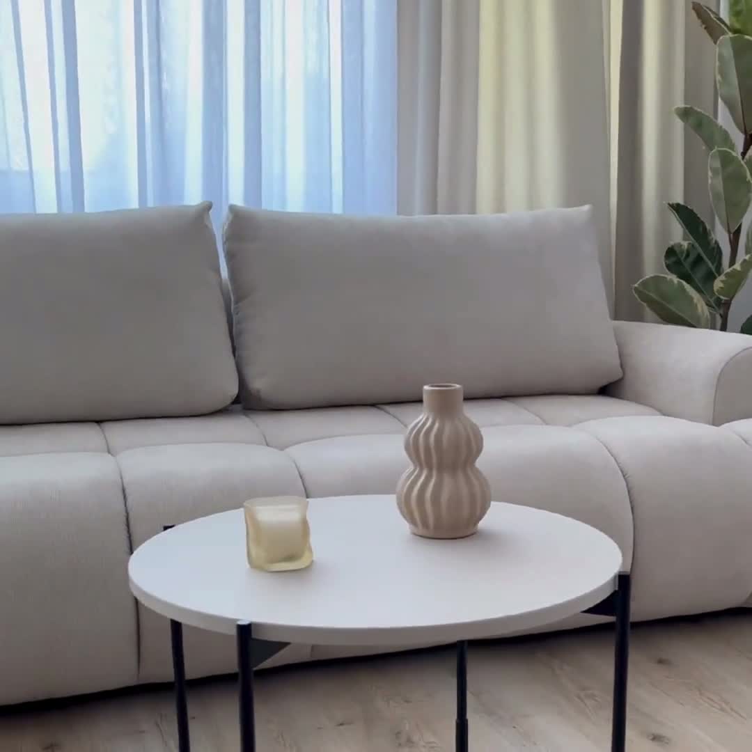 Rozkladacia pohovka Lutario - tmavobéžová hydrofóbna pletenina Venice 2031 Pohovka Lutario s funkciou spánku - ciemnobezowa plecionka hydrofobowa Venice 2031