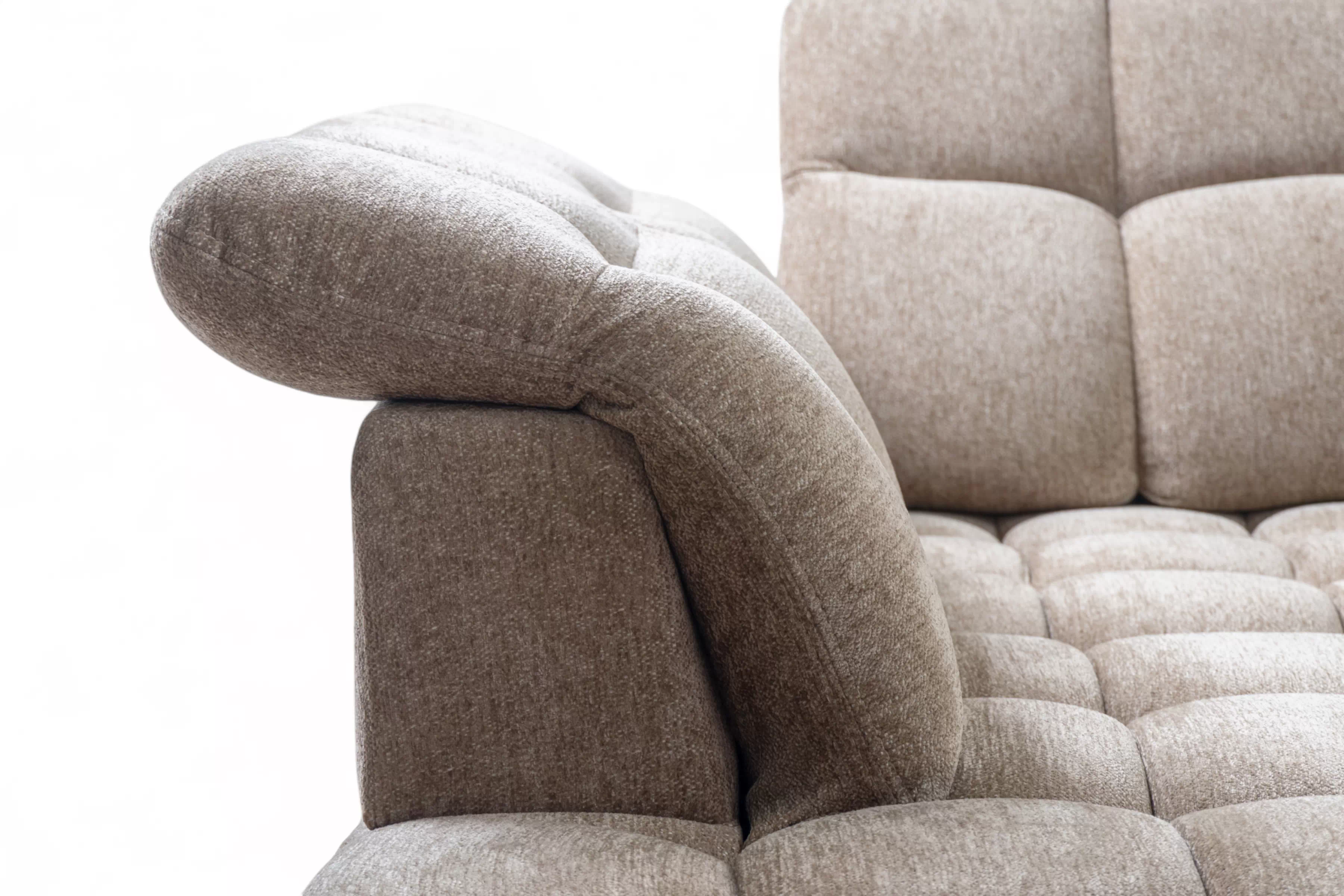 Rohová sedacia súprava Magnelio Prestige ľavá s elektrickým výsuvom sedáka - béžová látka Boucle Raven 34  Rohová sedacia súprava Magnelio Prestige L s elektricky výsuvným sedákem Ľavá strana - Béžová boucle Raven 34 